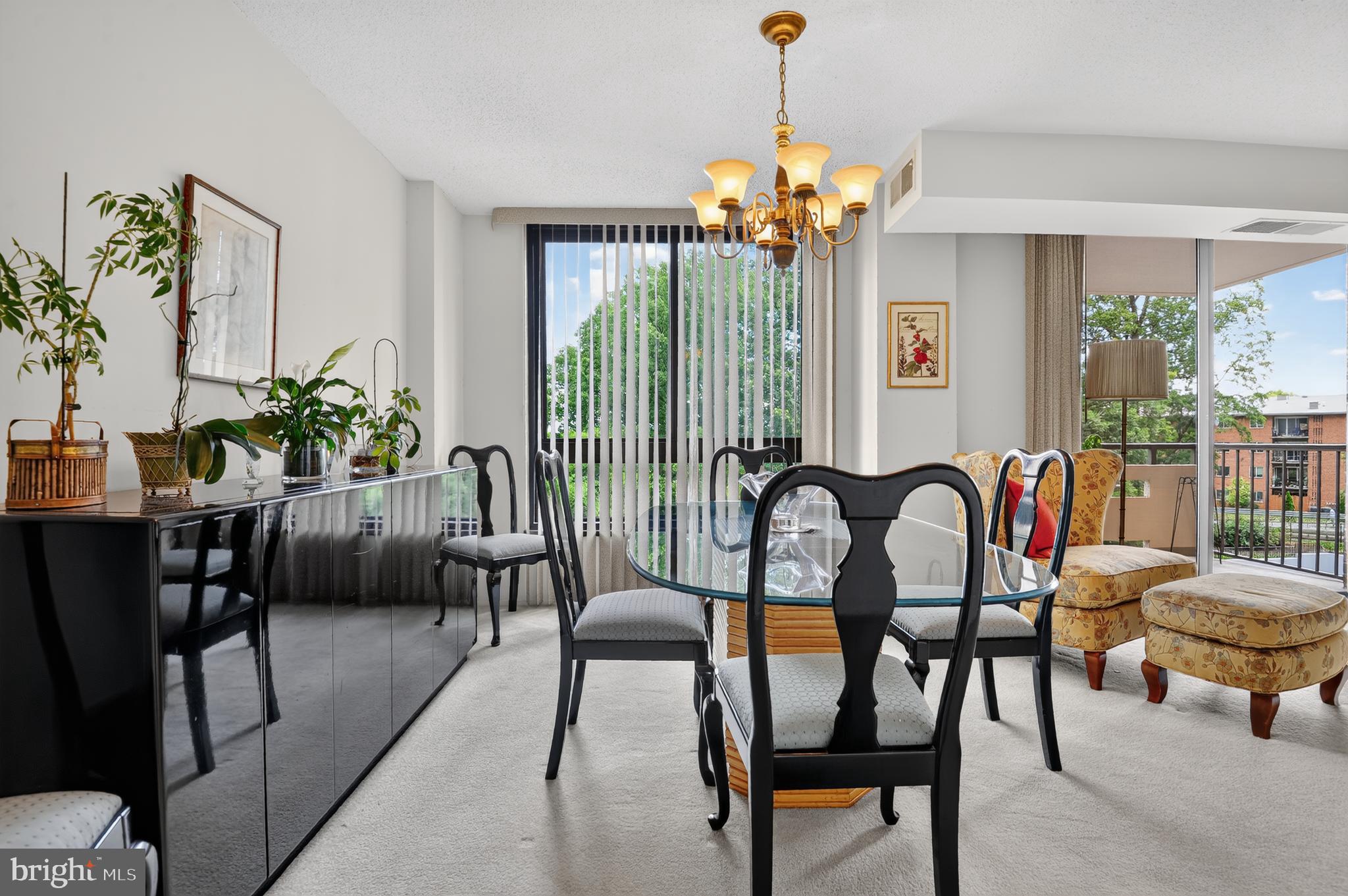 ENCORE OF MCLEAN - Residential