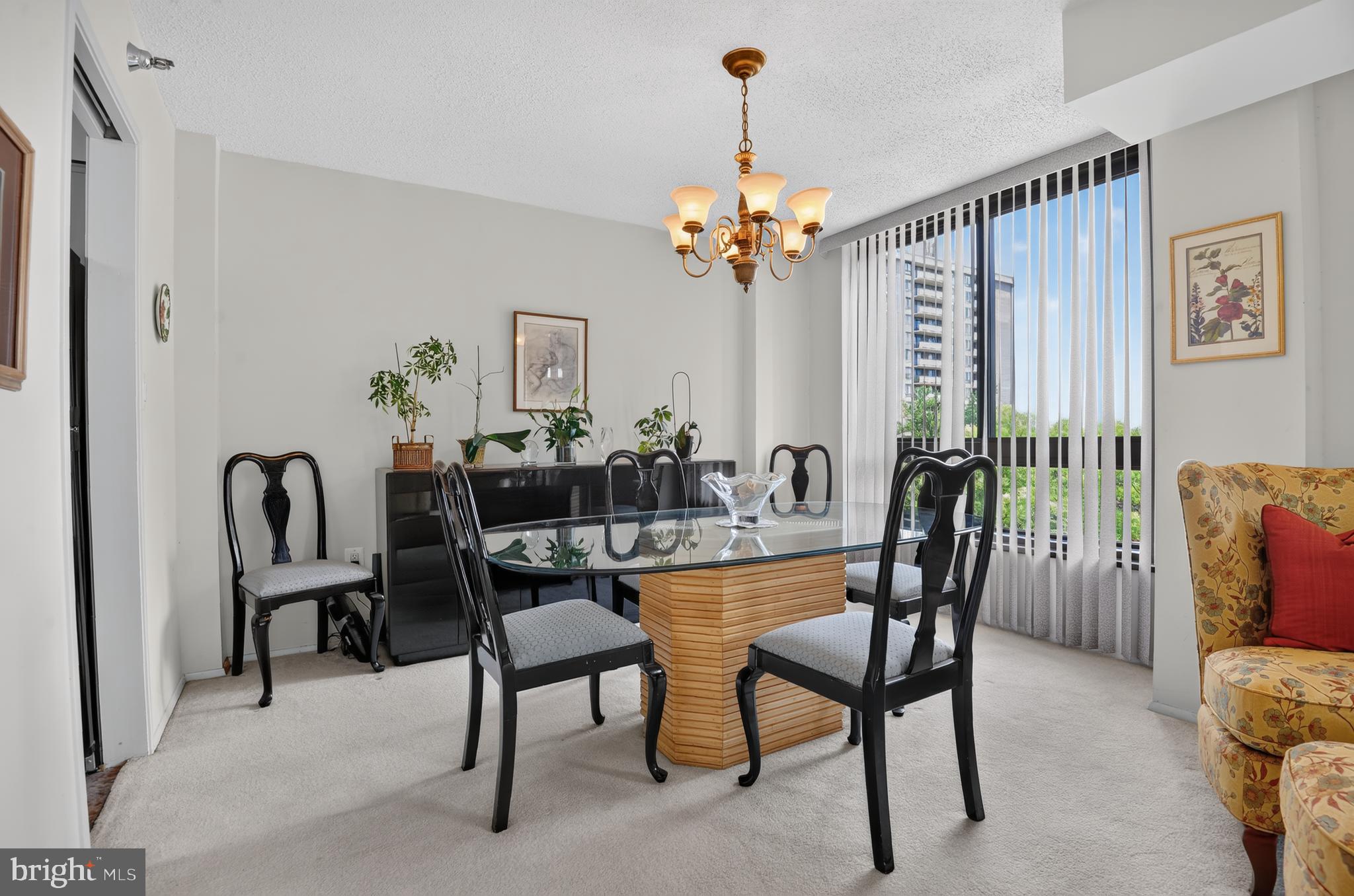 ENCORE OF MCLEAN - Residential