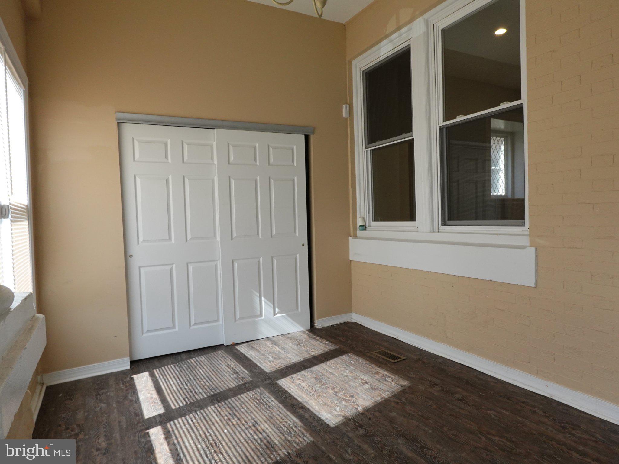 LOGAN - Residential