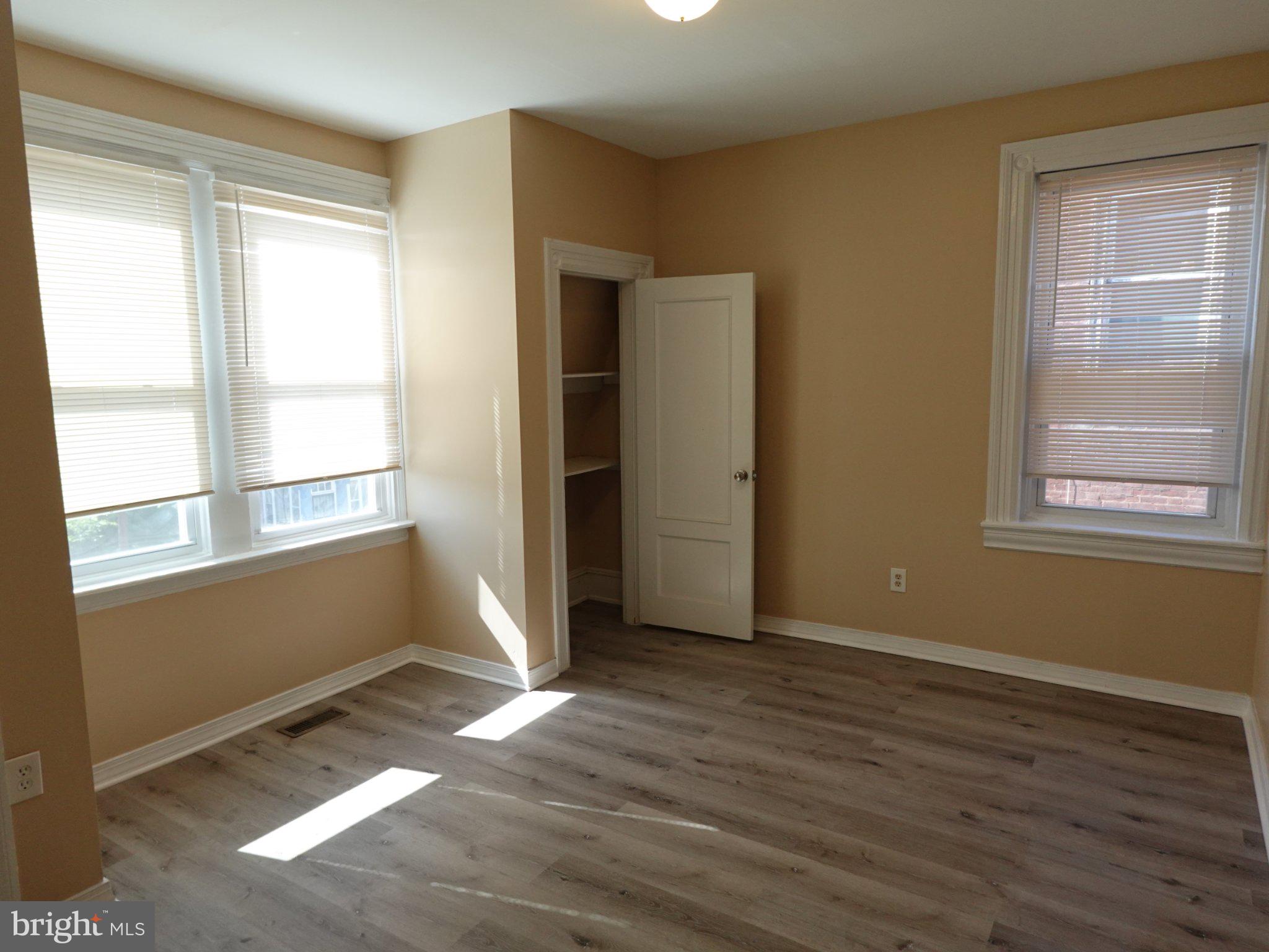 LOGAN - Residential