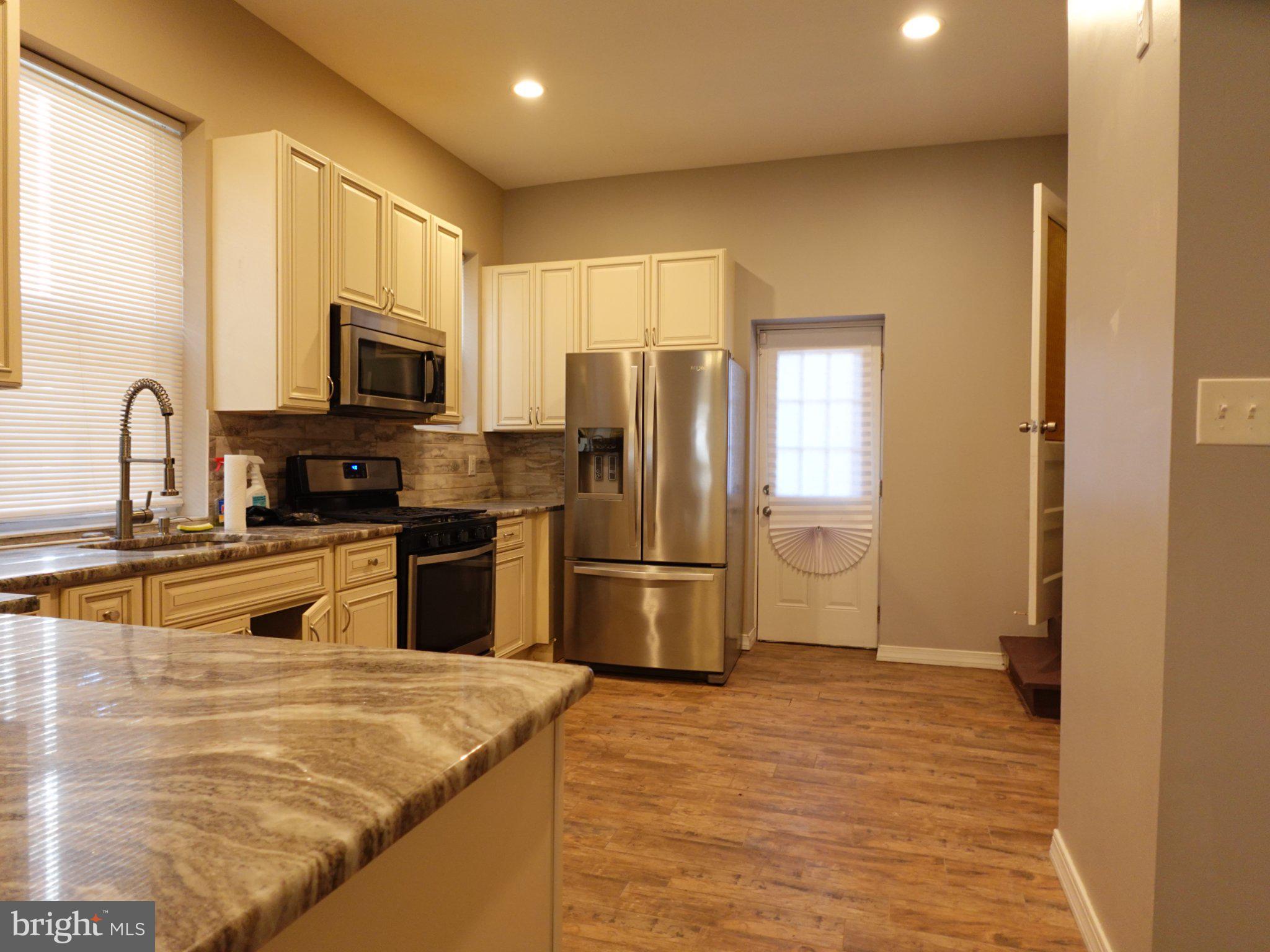 LOGAN - Residential