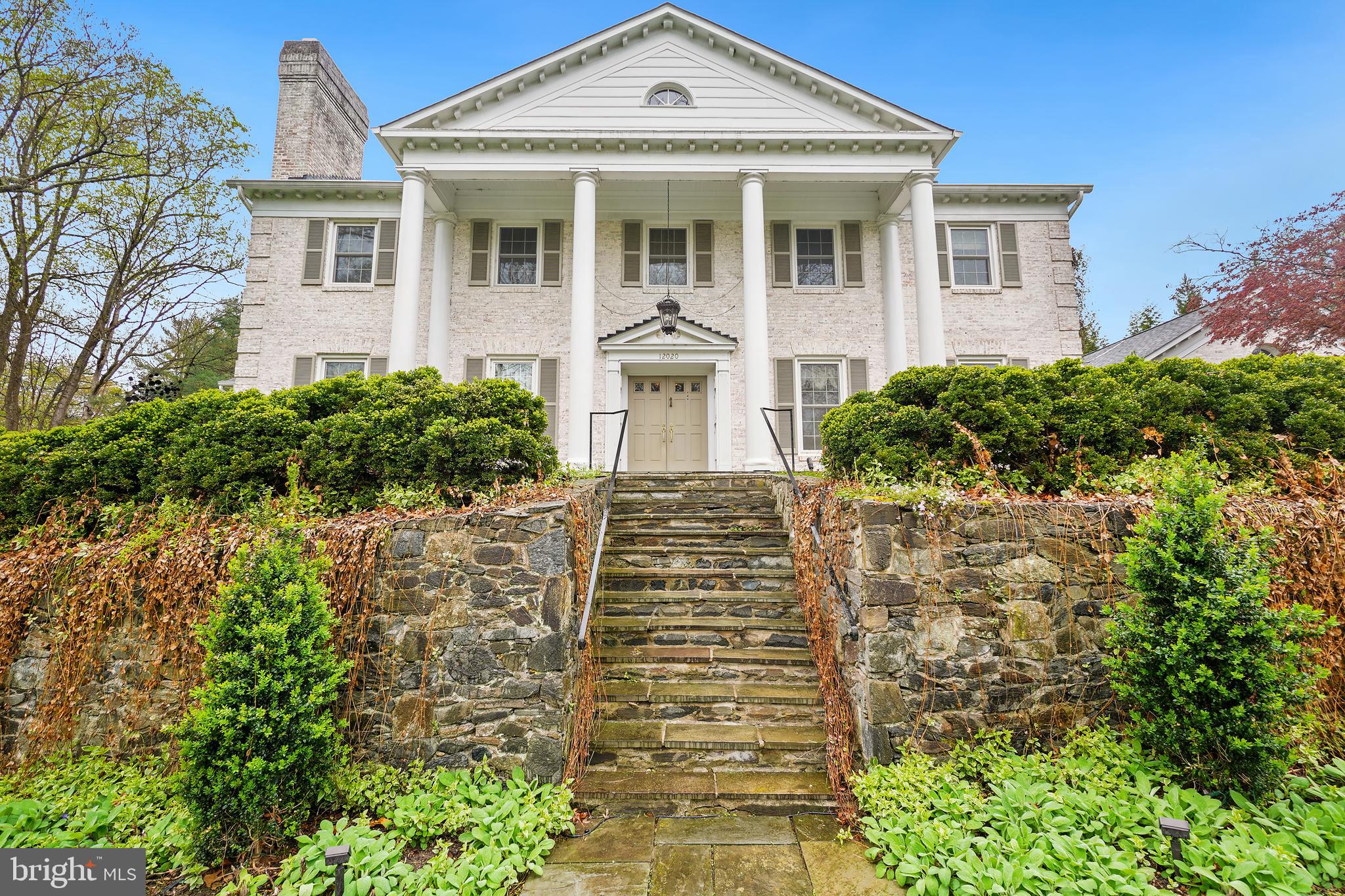 LAKE POTOMAC - Residential