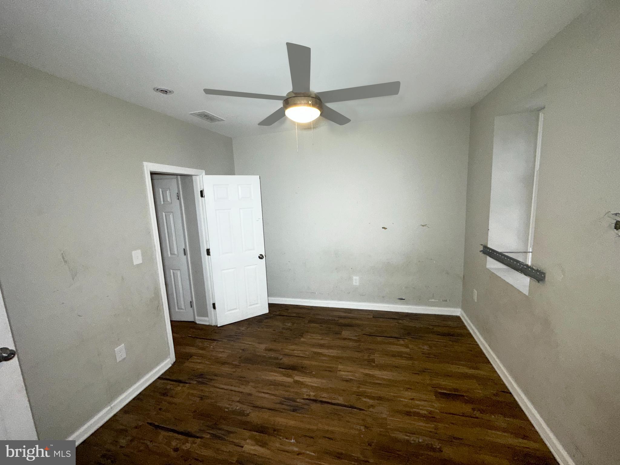 BRIDESBURG - Residential