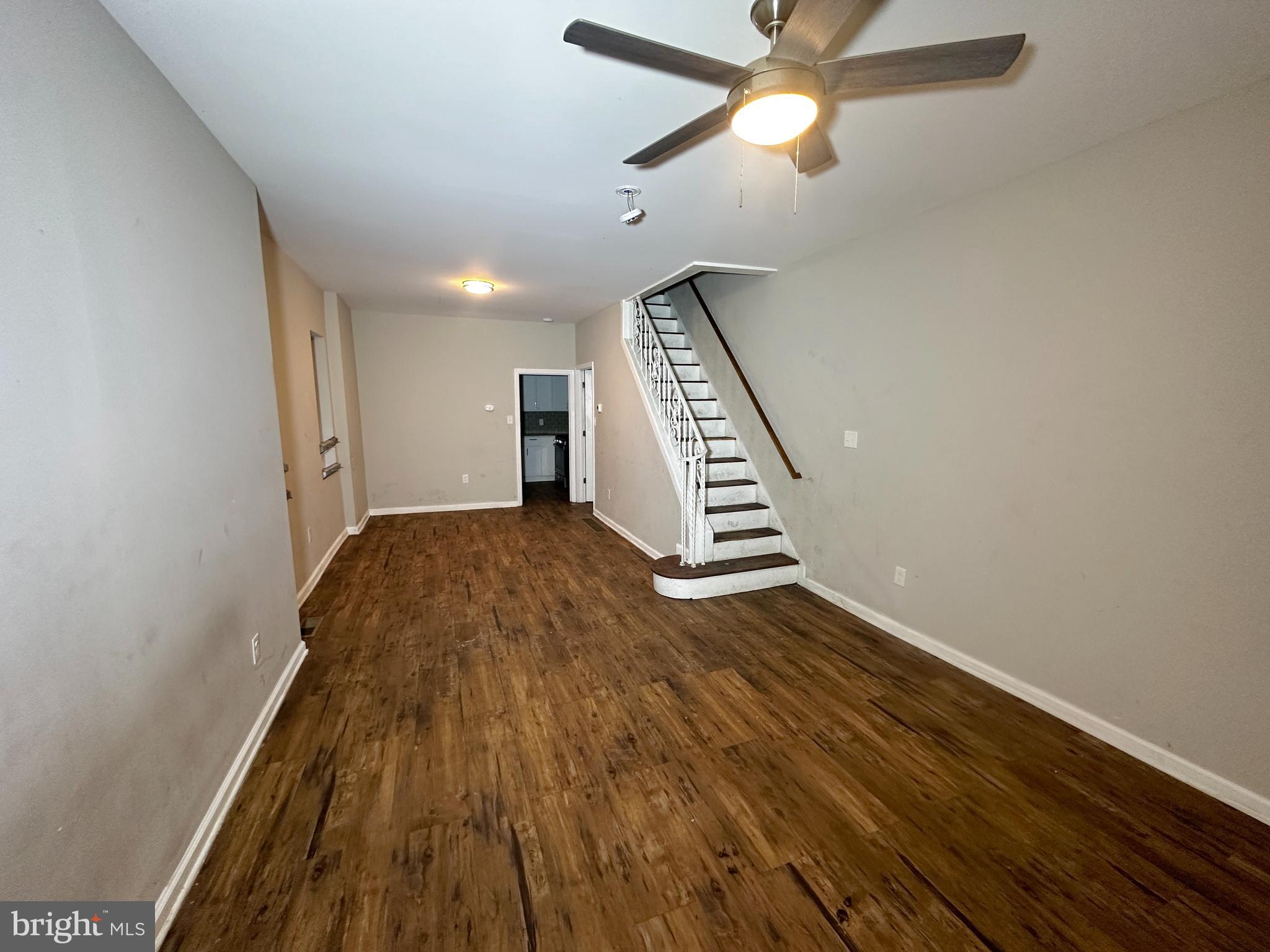 BRIDESBURG - Residential