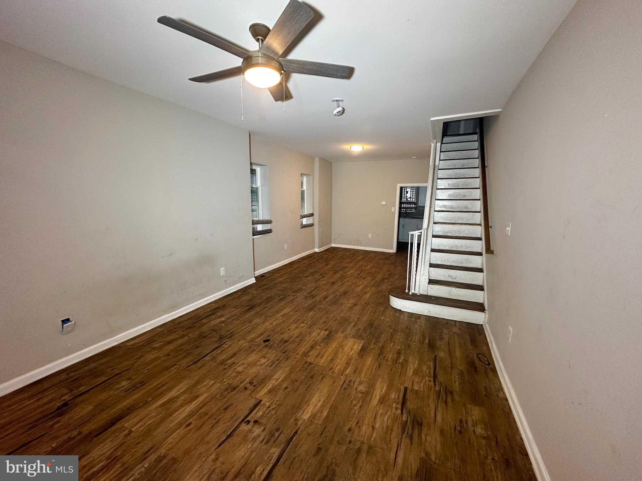 BRIDESBURG - Residential