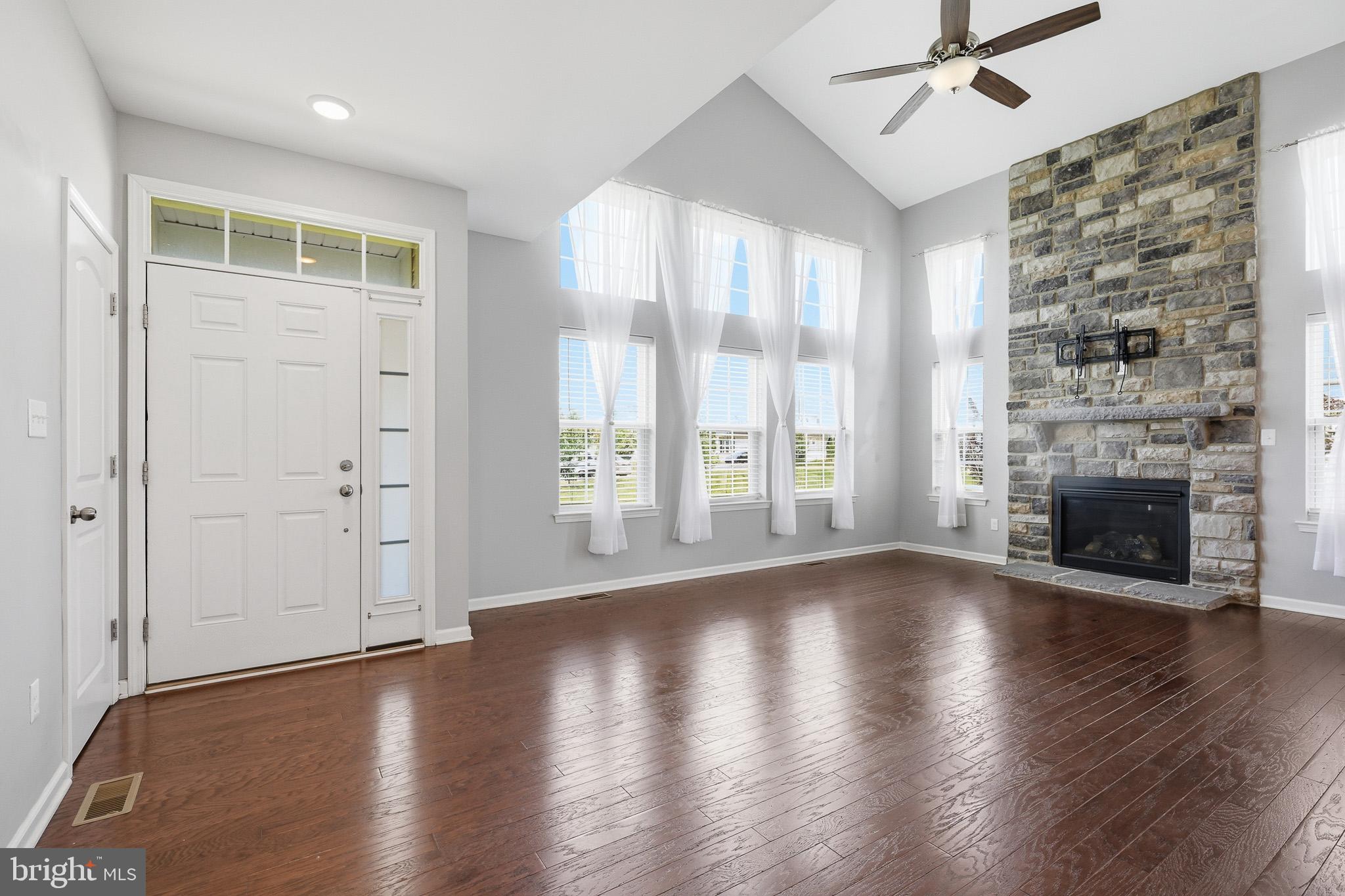 HYETTS CROSSING - Residential