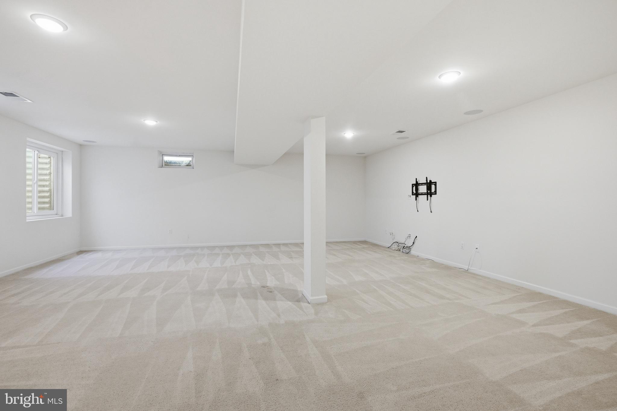 HYETTS CROSSING - Residential