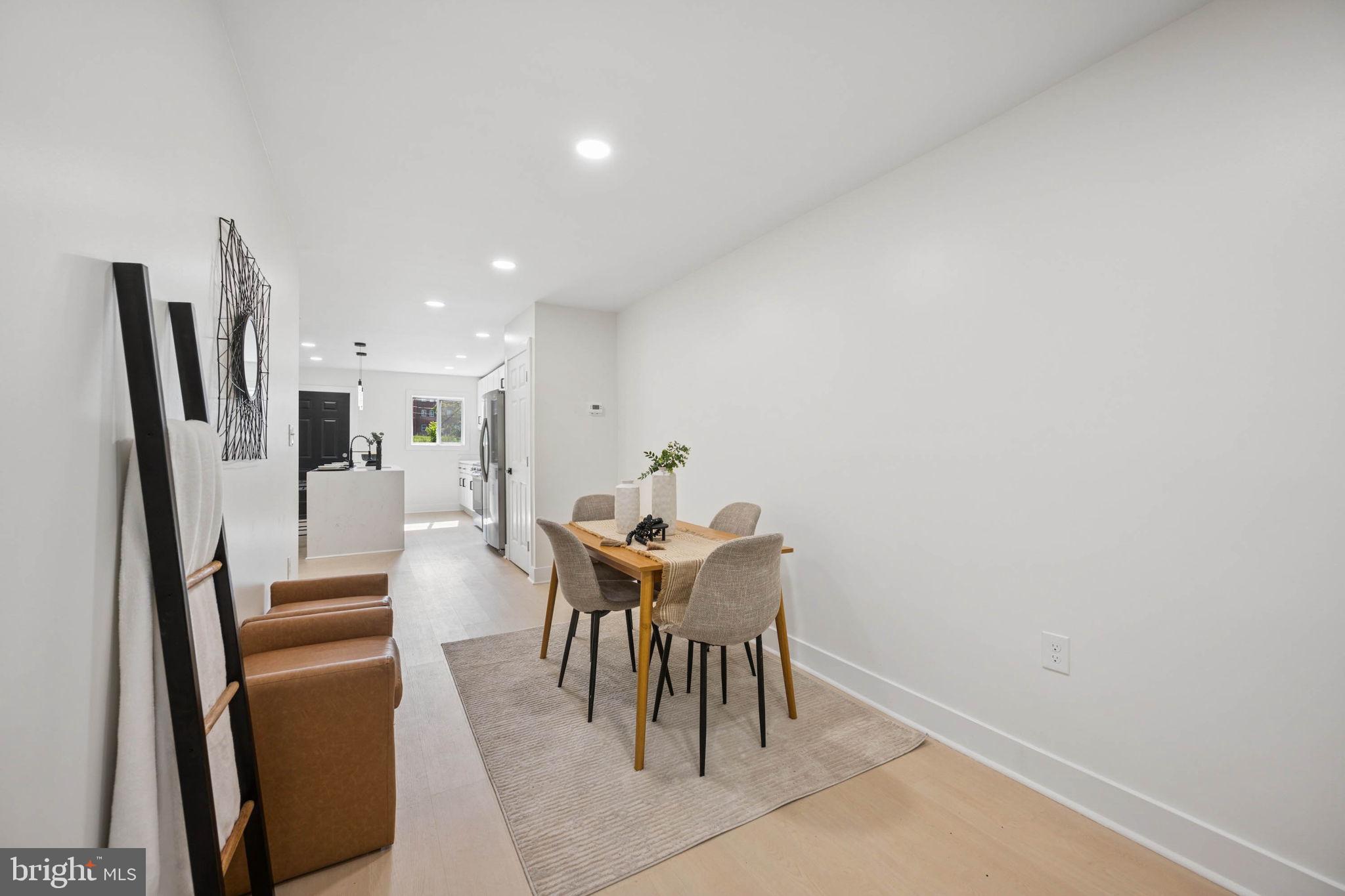 SANDTOWN-WINCHESTER - Residential