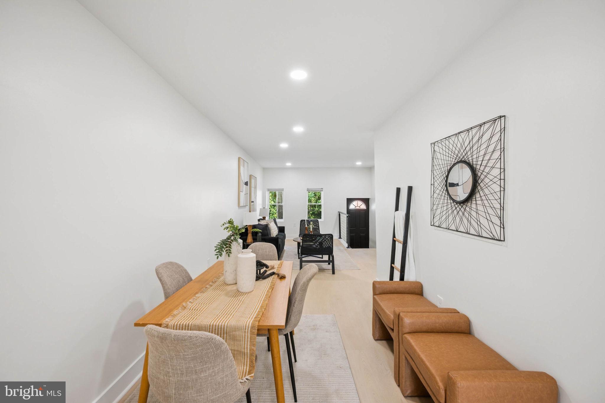 SANDTOWN-WINCHESTER - Residential