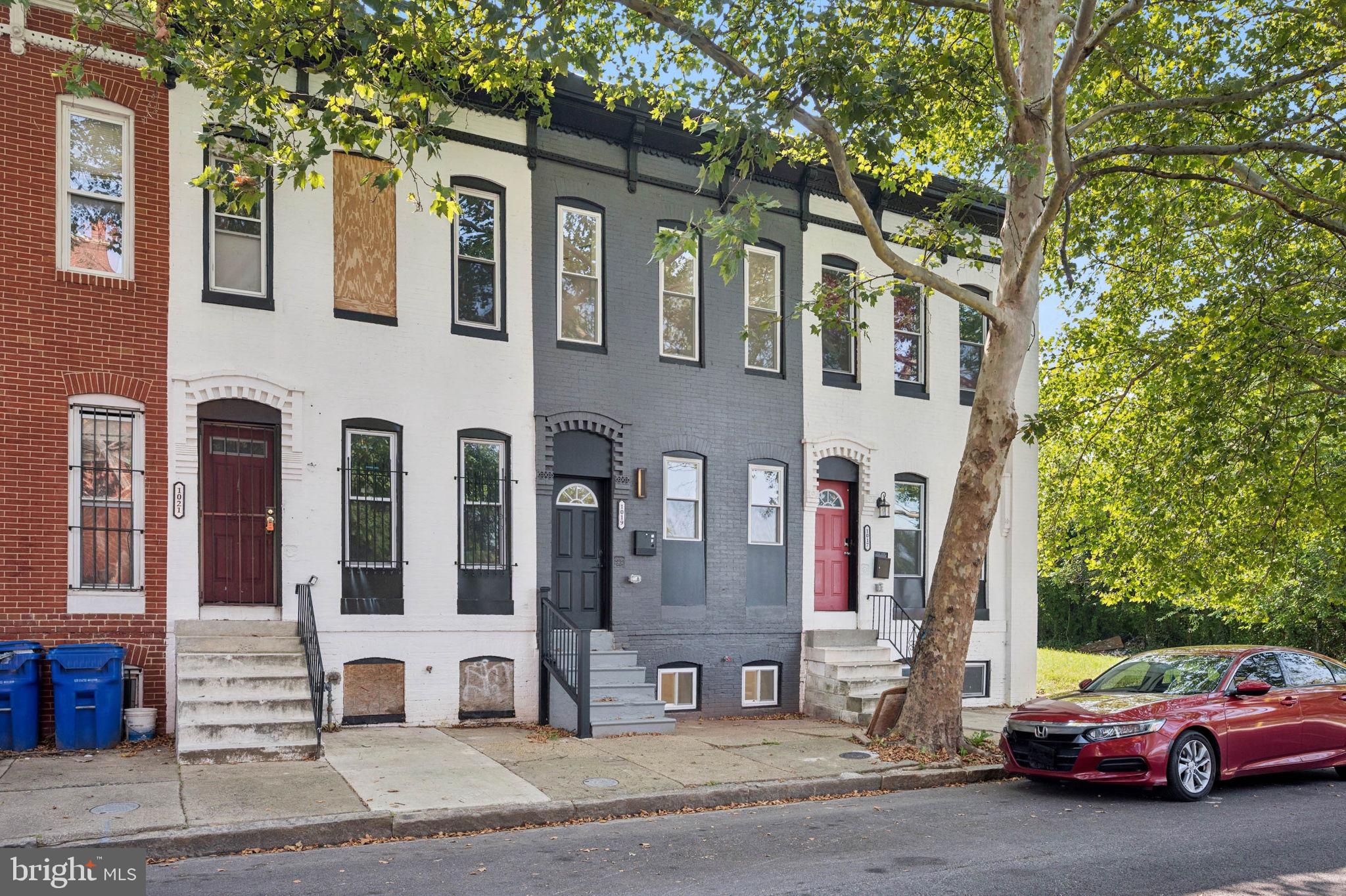 SANDTOWN-WINCHESTER - Residential