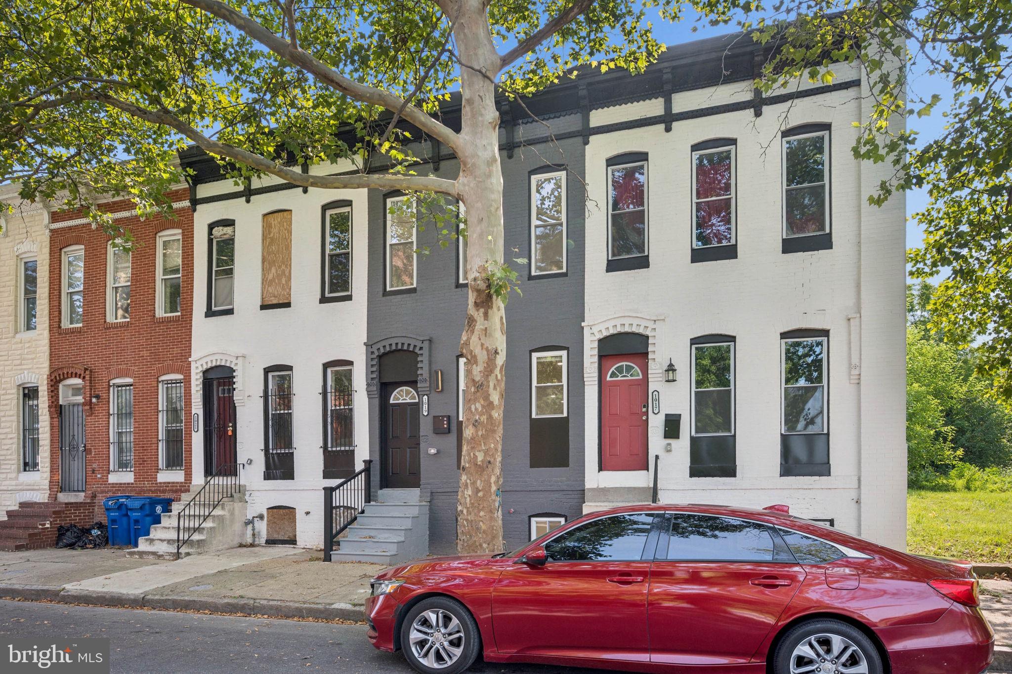 SANDTOWN-WINCHESTER - Residential