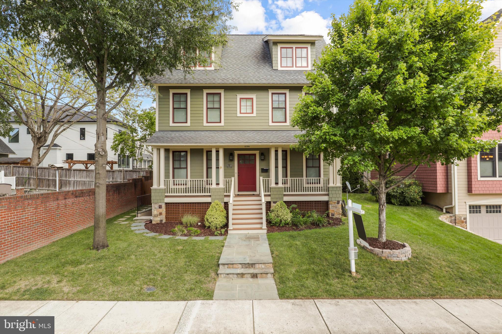 ADDISON HEIGHTS - Residential