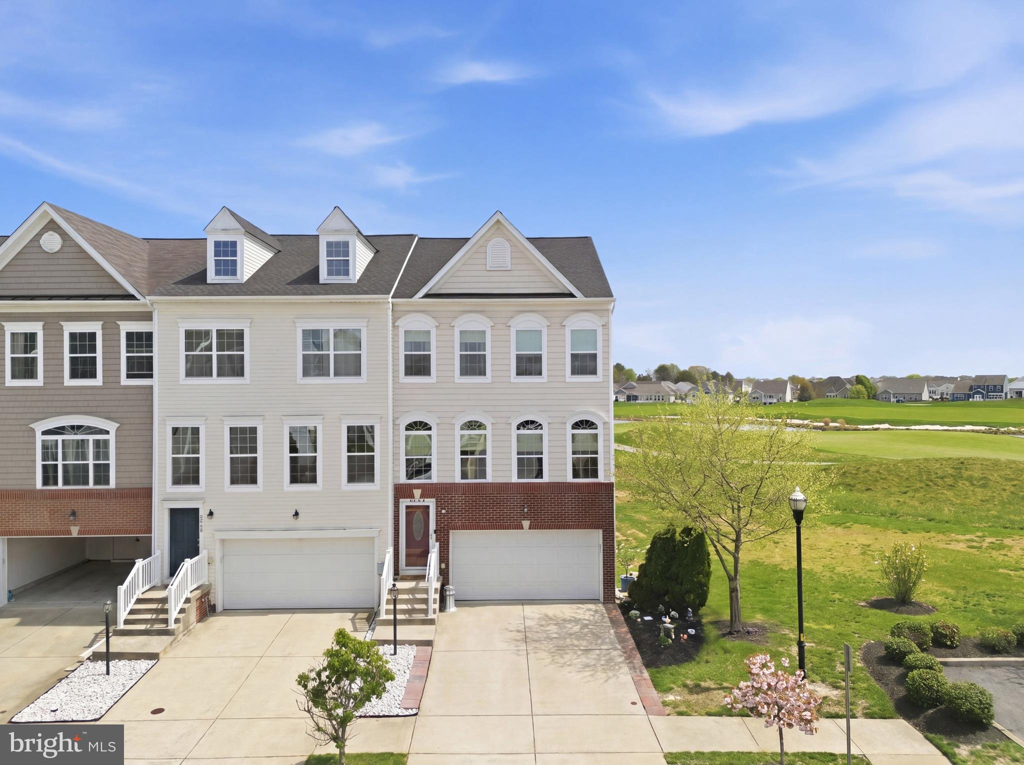 PLANTATION LAKES - Residential