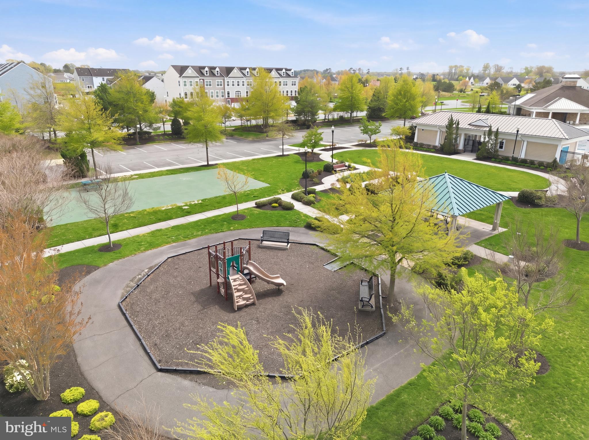PLANTATION LAKES - Residential