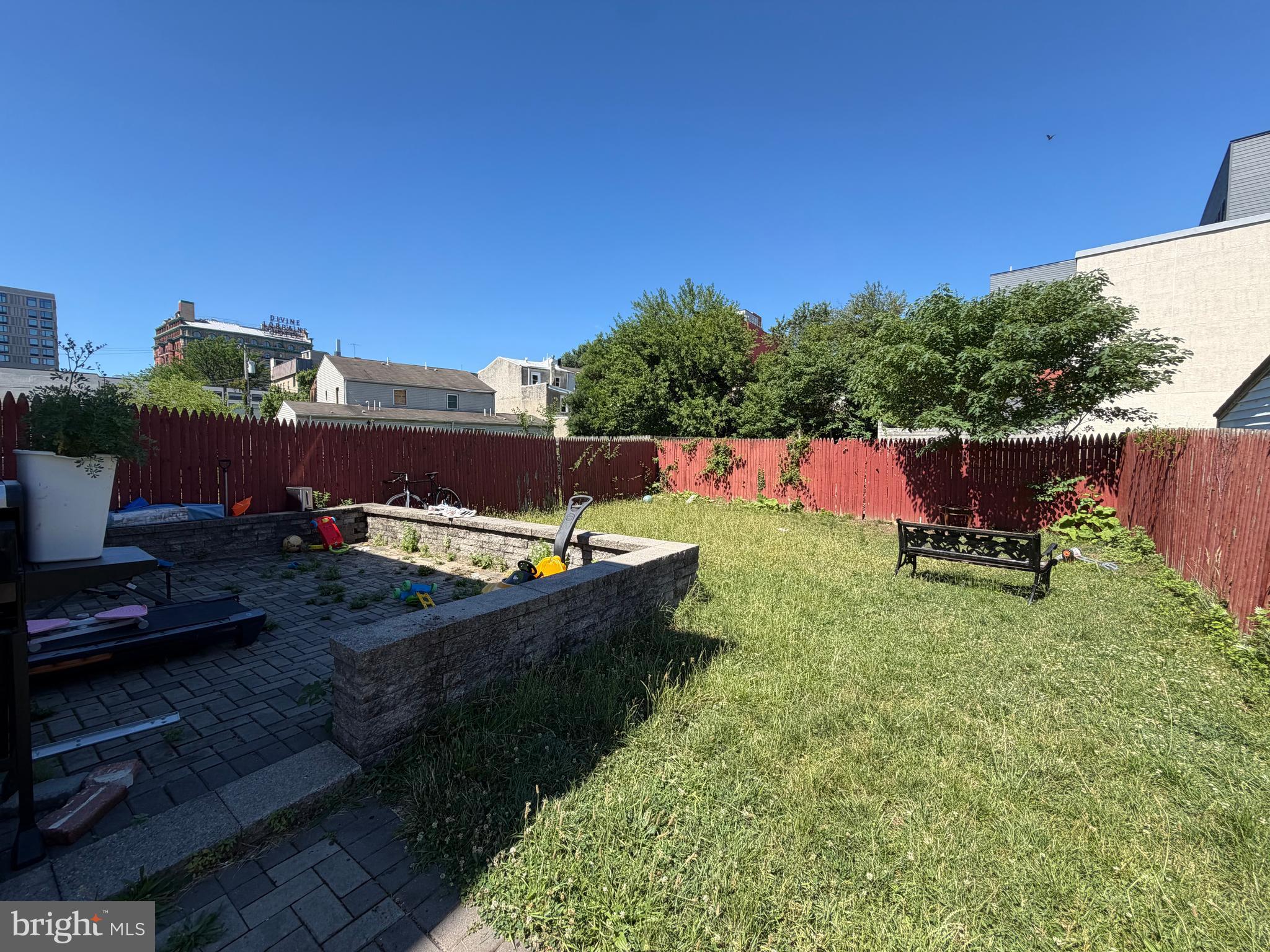 WEST POPLAR - Residential