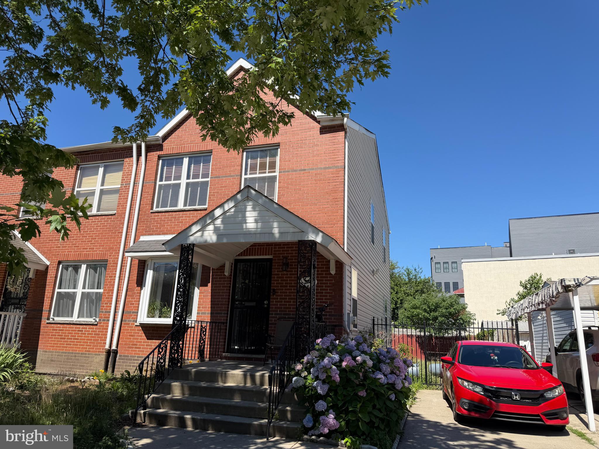 WEST POPLAR - Residential