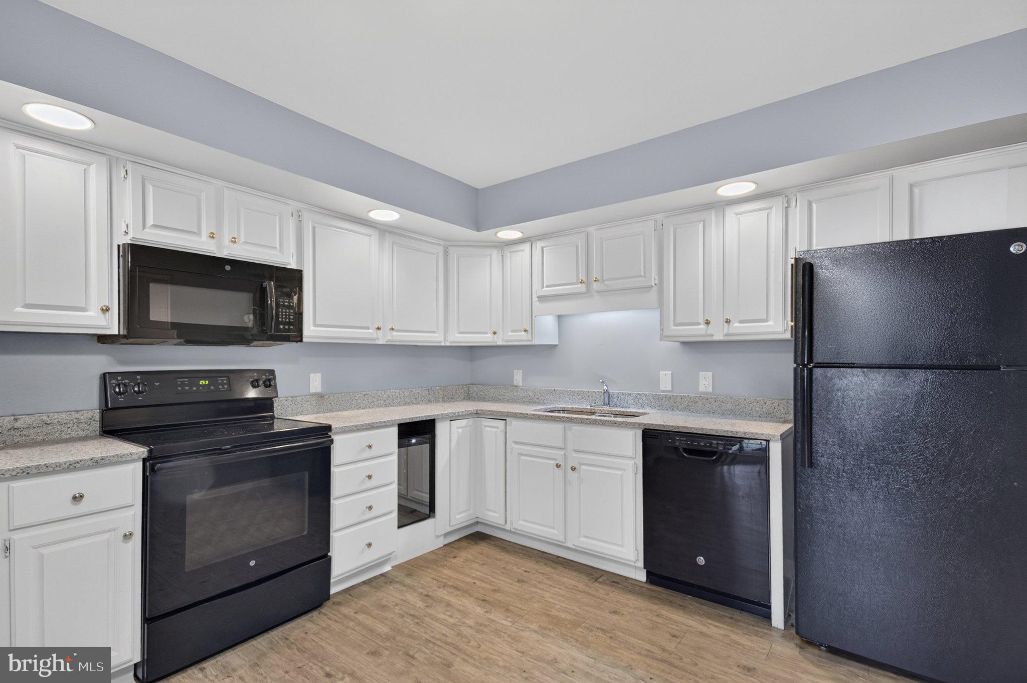 CANAL WOODS III - Residential