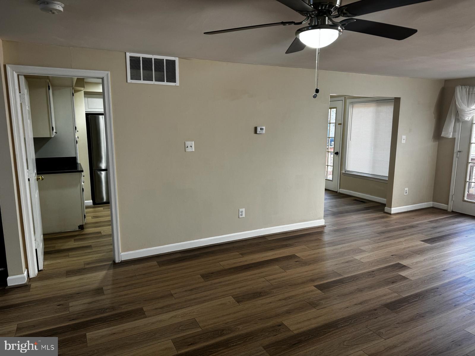 ASHBURN FARM - Residential Lease
