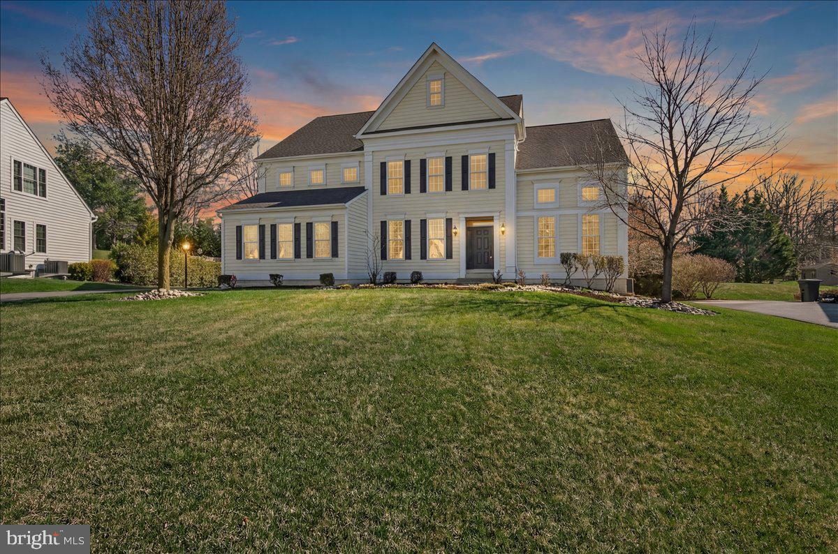 ROYAL OAKS - Residential