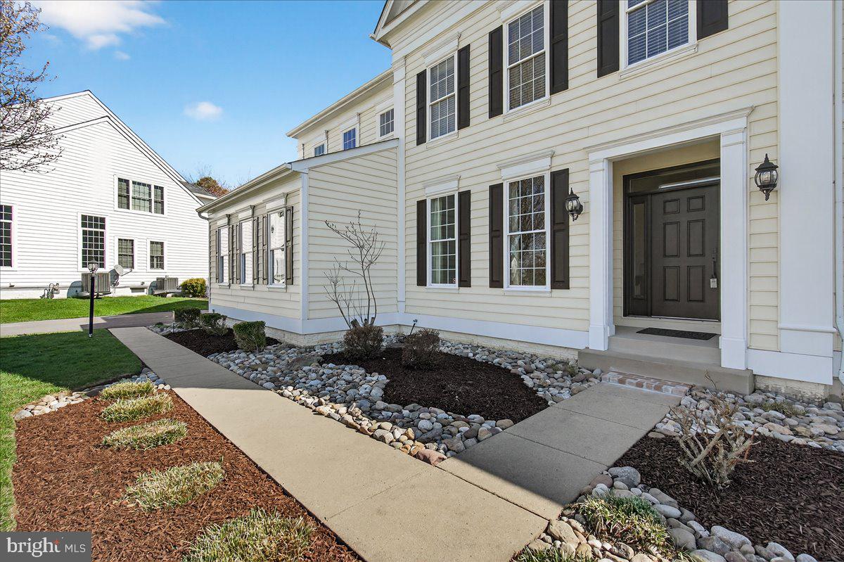 ROYAL OAKS - Residential