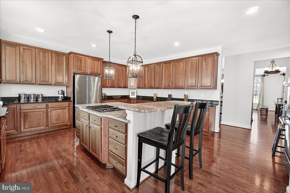 ROYAL OAKS - Residential