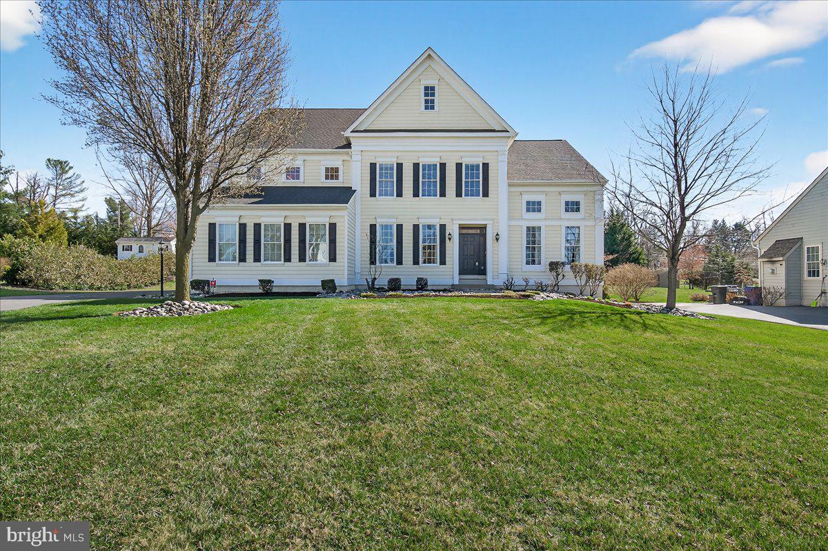 ROYAL OAKS - Residential