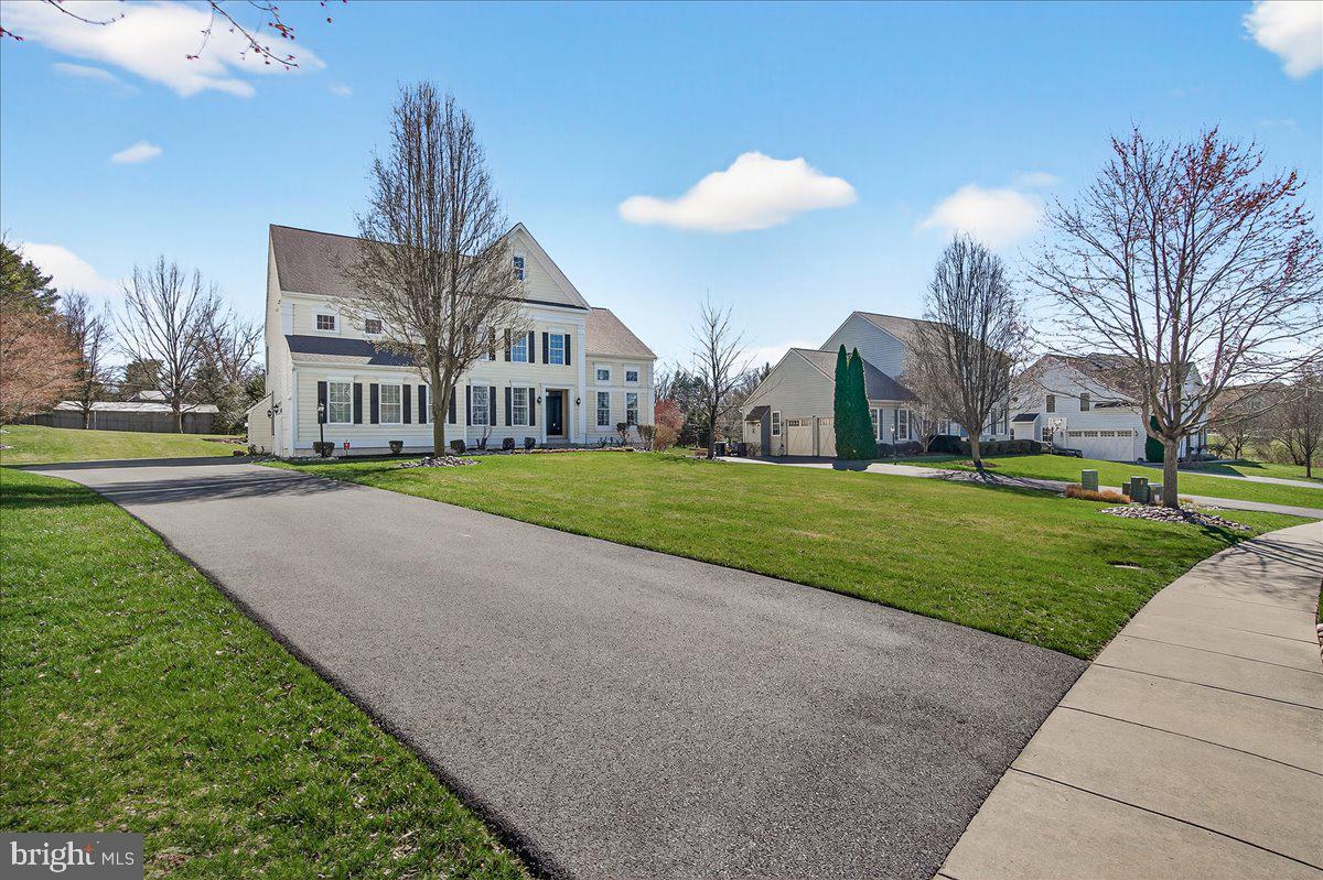 ROYAL OAKS - Residential