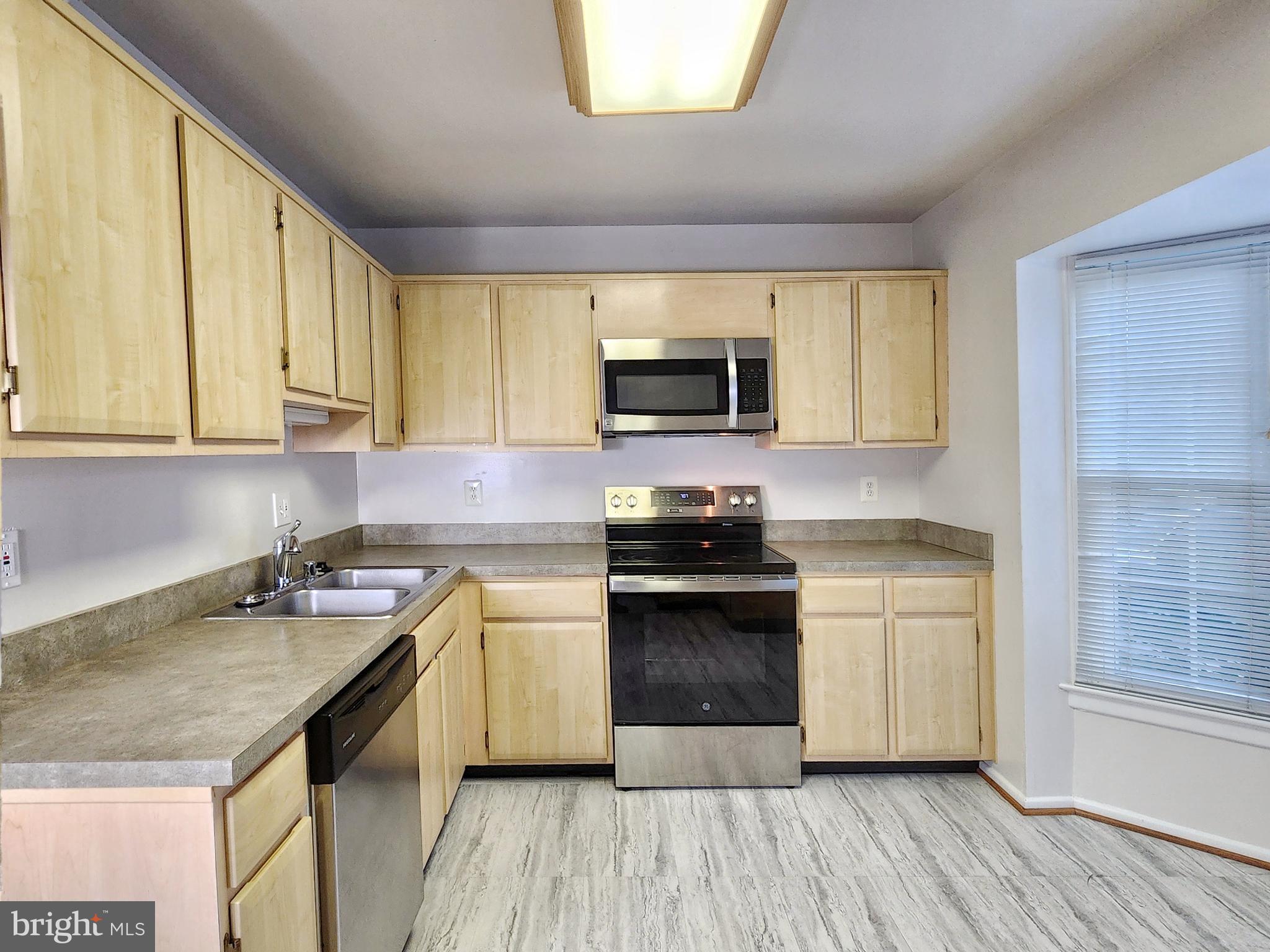 LEEWOOD FOREST - Residential Lease