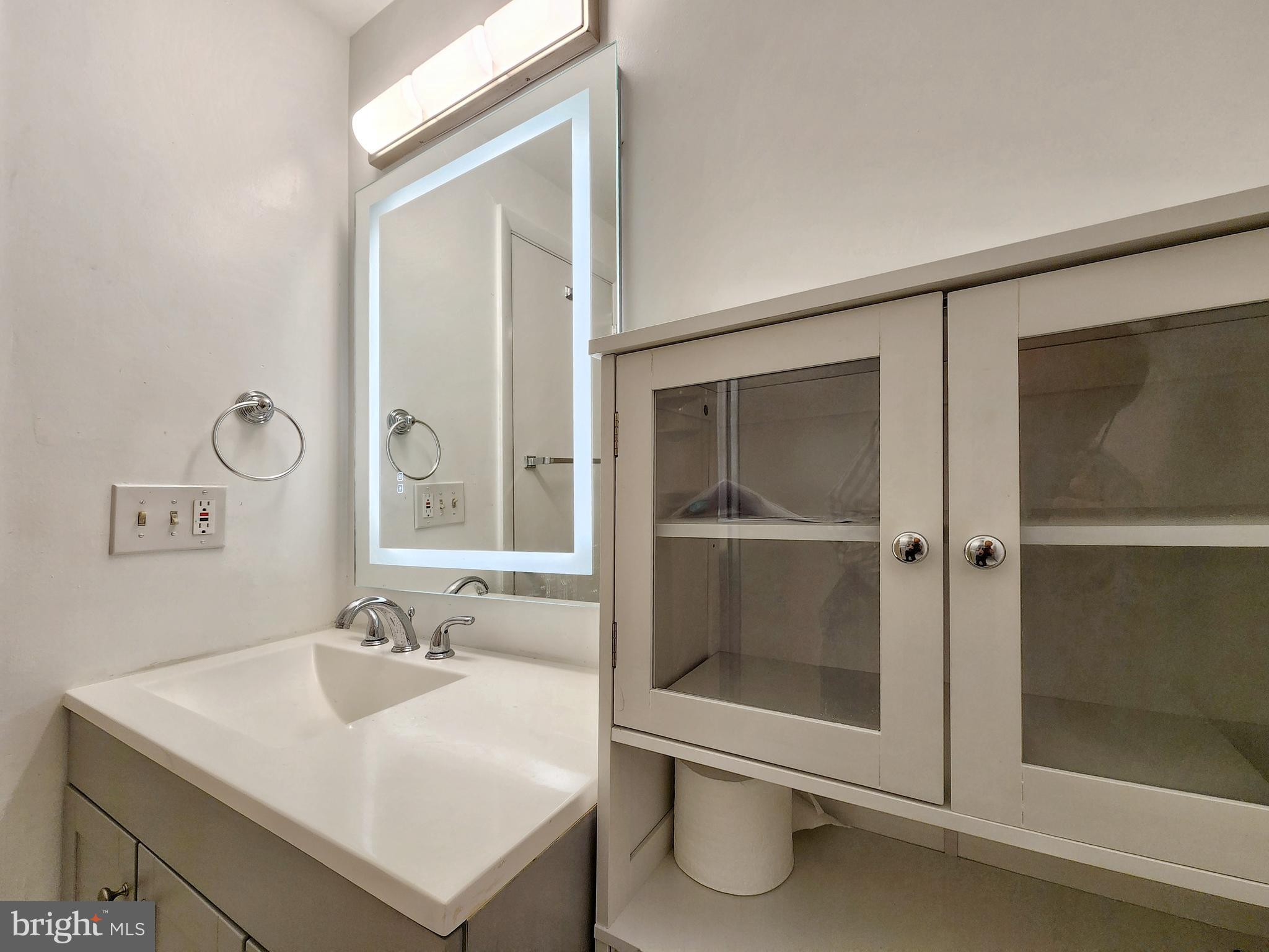LEEWOOD FOREST - Residential Lease