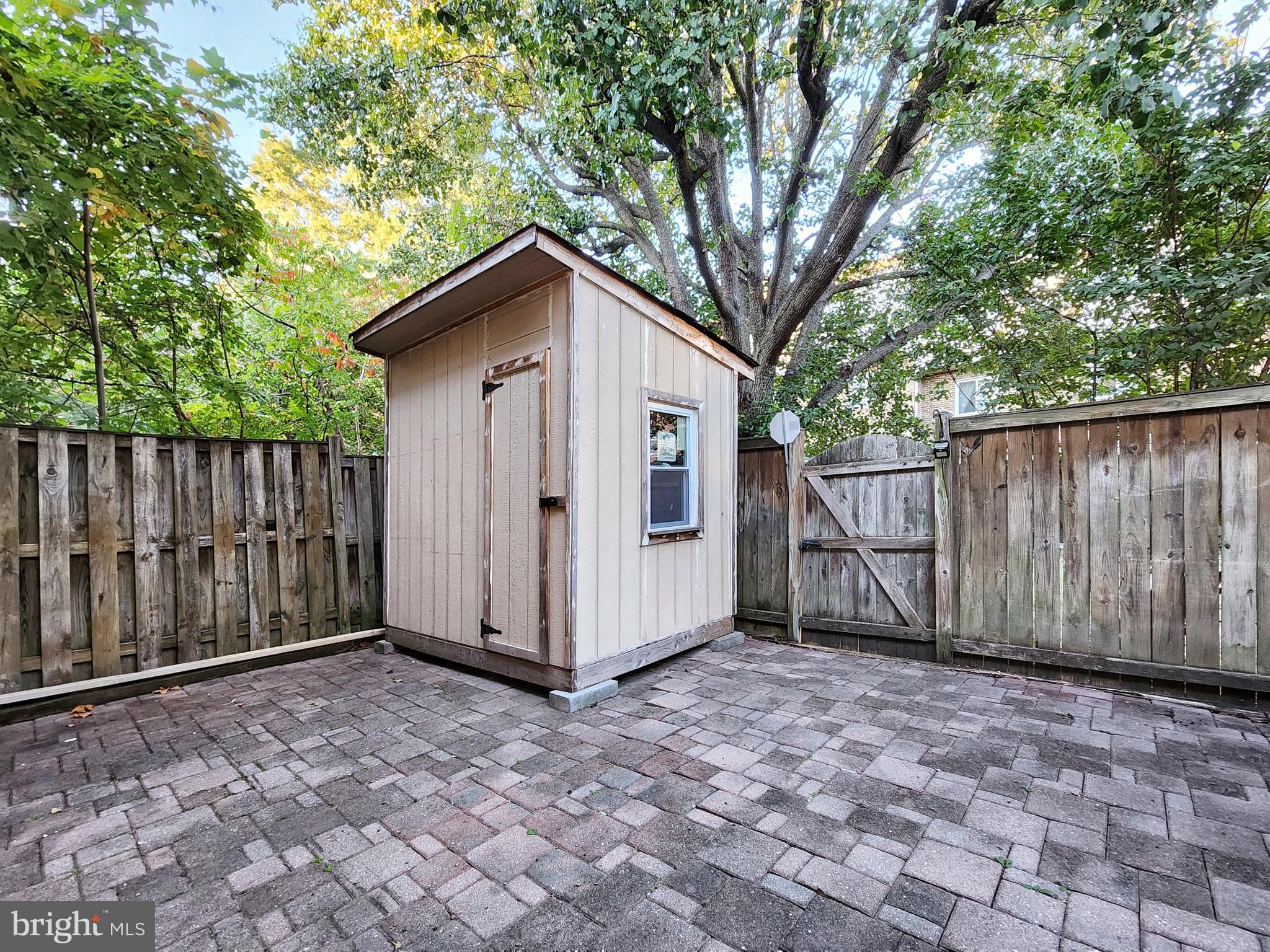 LEEWOOD FOREST - Residential Lease