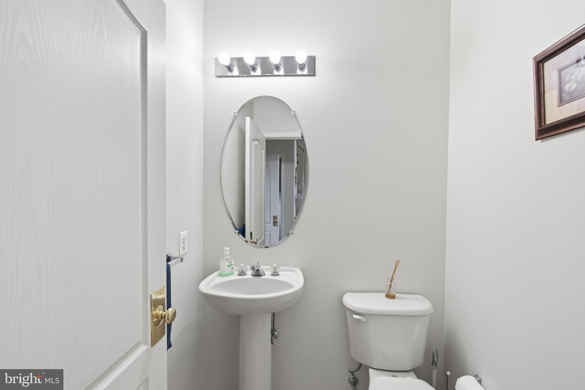 LOUDOUN VALLEY ESTATES - Residential