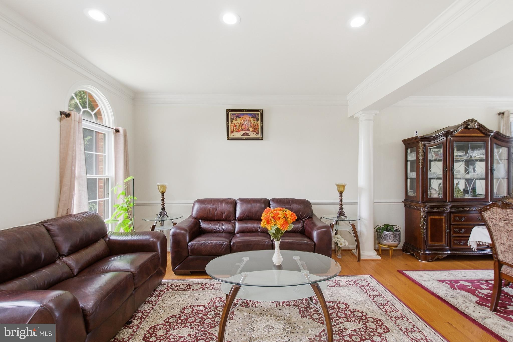 LOUDOUN VALLEY ESTATES - Residential