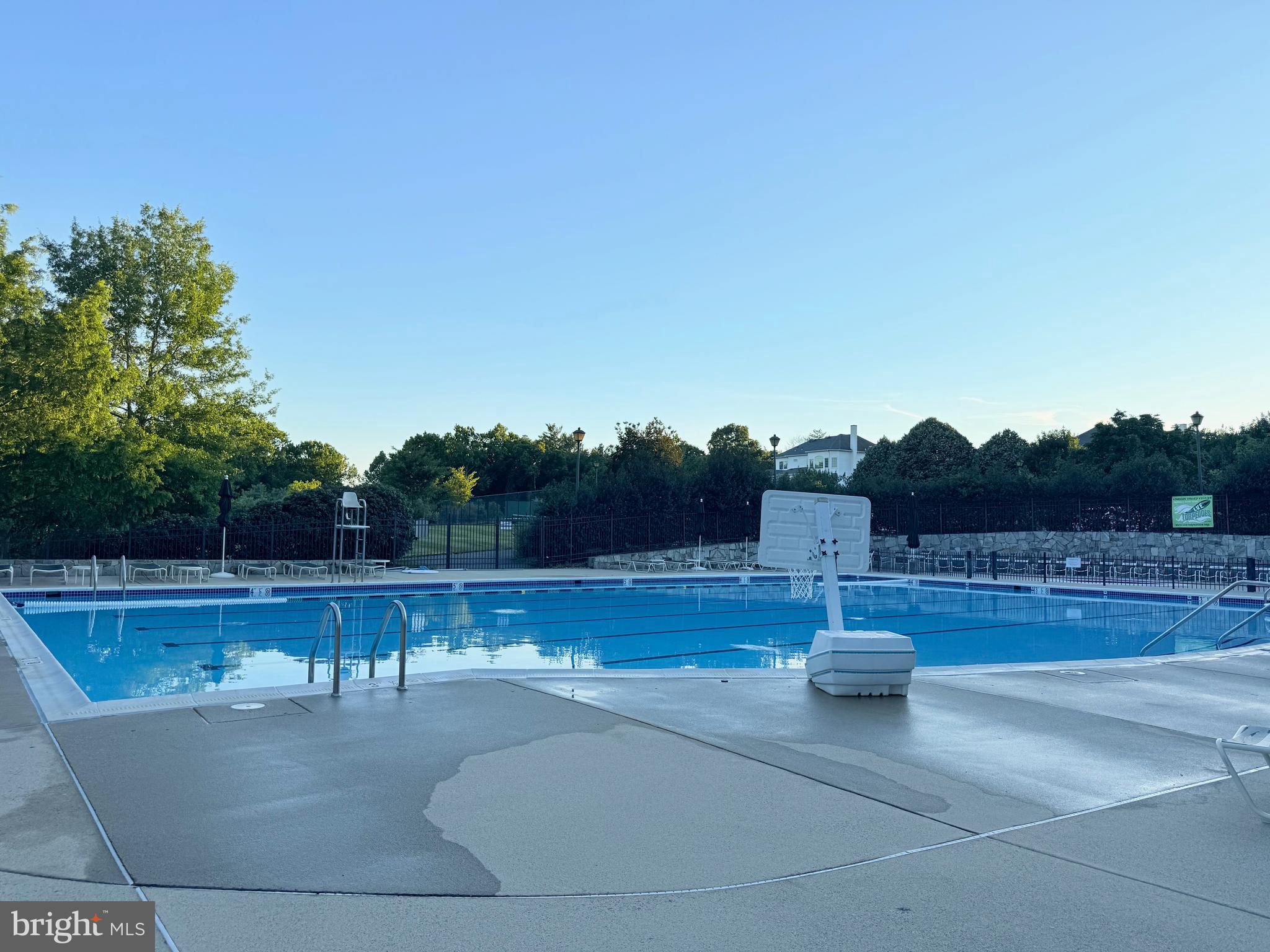 LOUDOUN VALLEY ESTATES - Residential