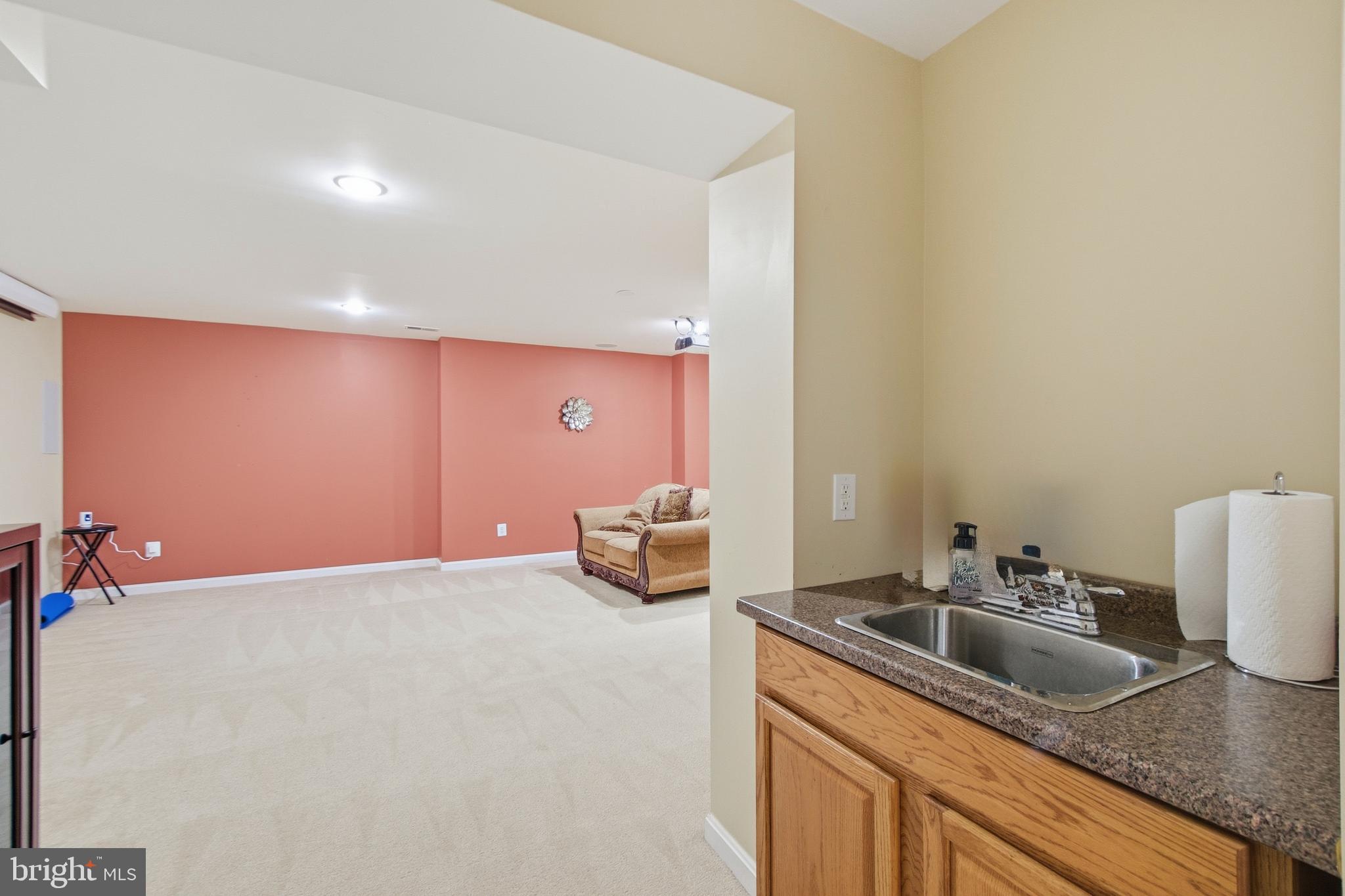 LOUDOUN VALLEY ESTATES - Residential