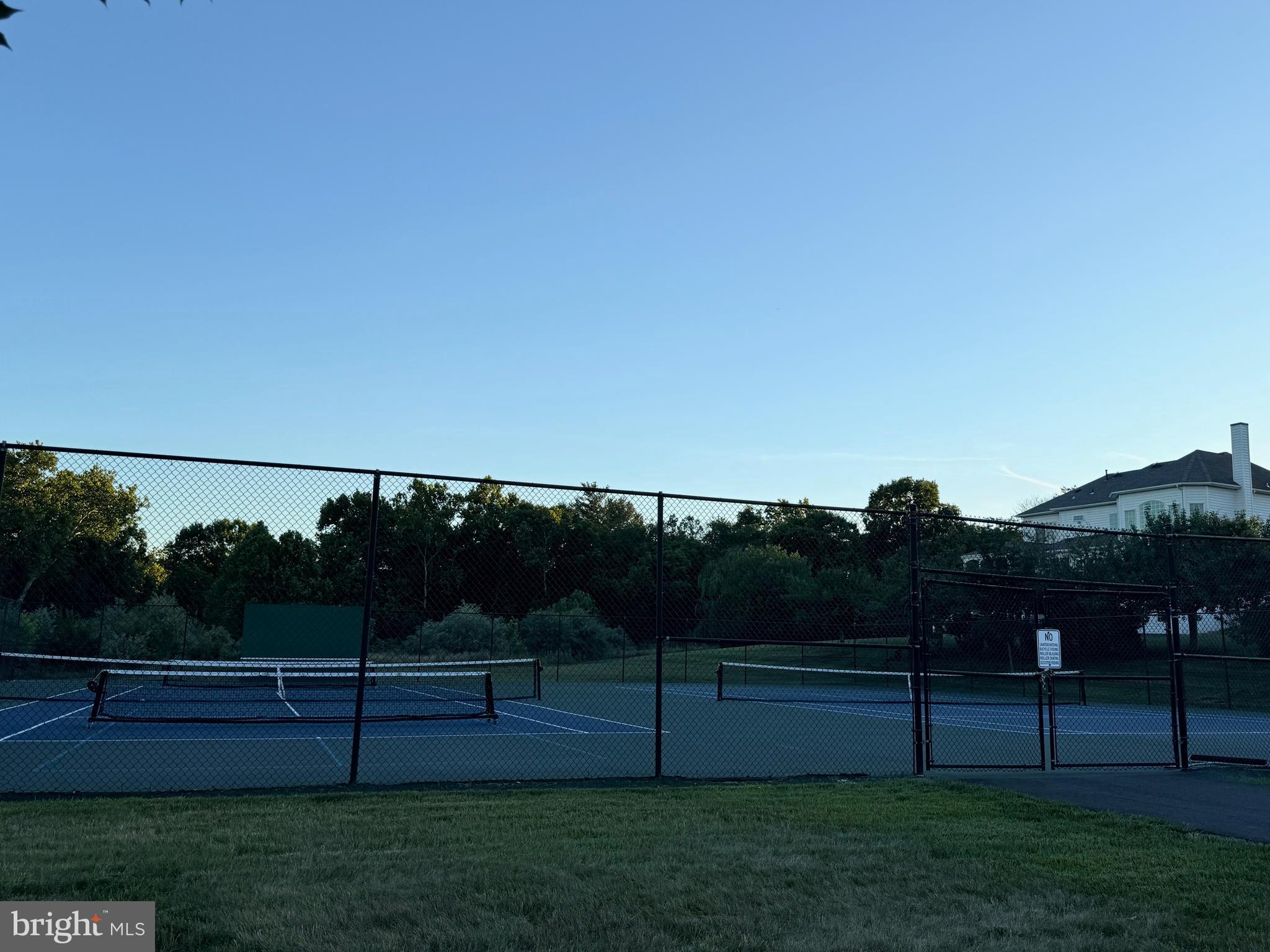 LOUDOUN VALLEY ESTATES - Residential