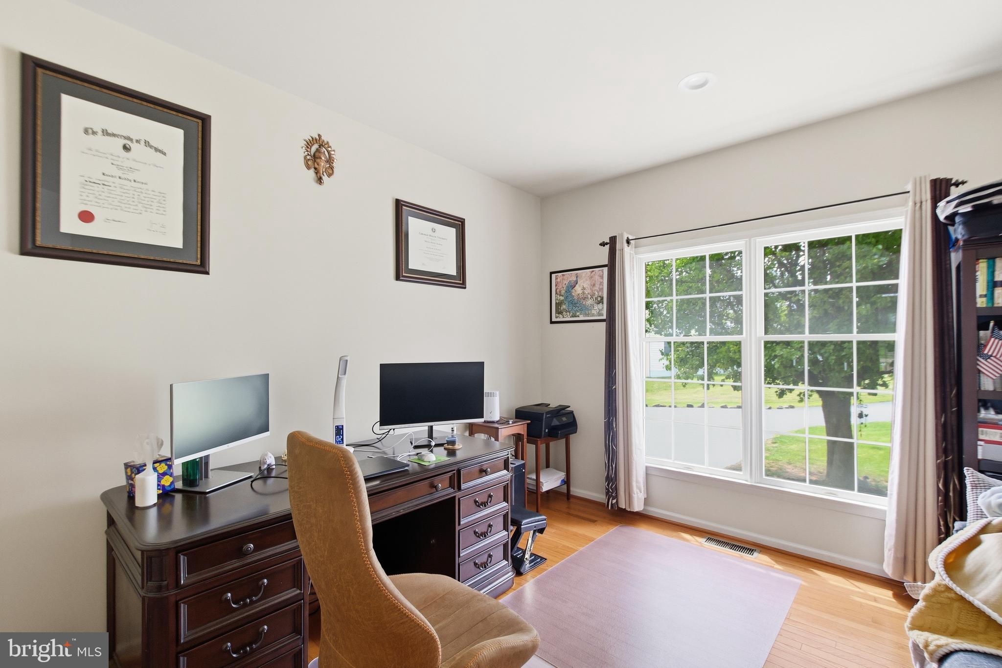 LOUDOUN VALLEY ESTATES - Residential