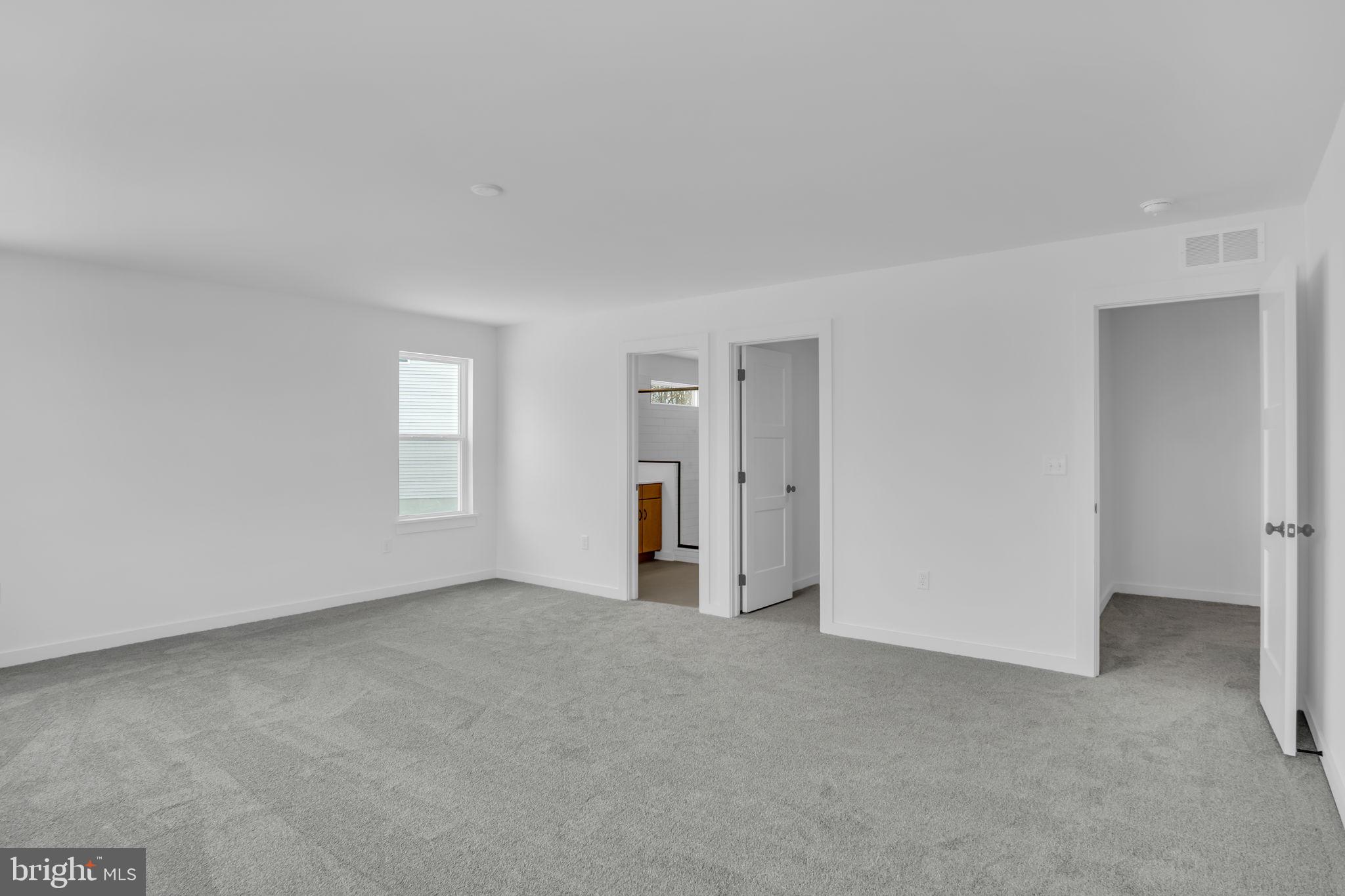 MEADOWBROOK FARMS - Residential