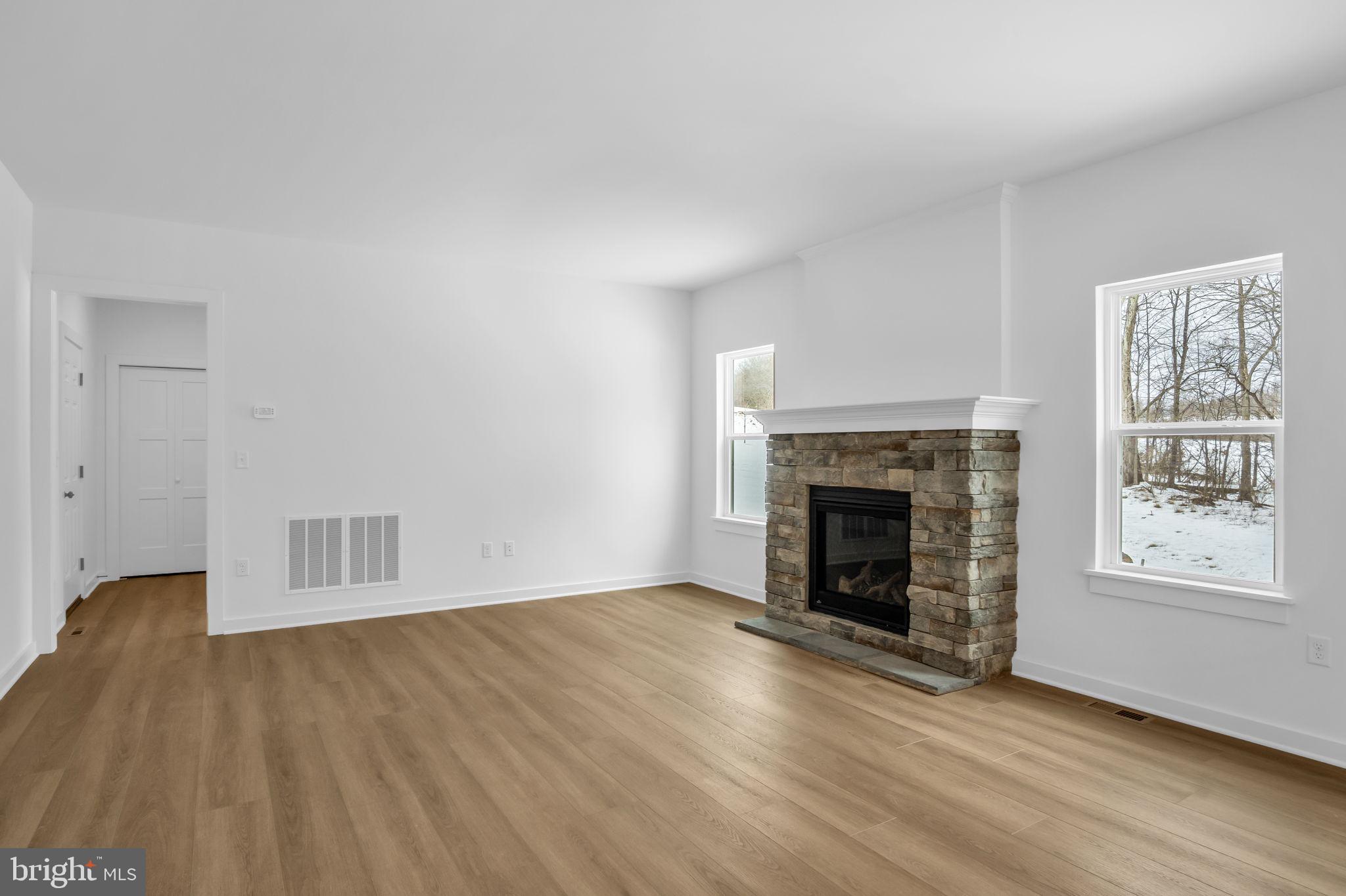 MEADOWBROOK FARMS - Residential