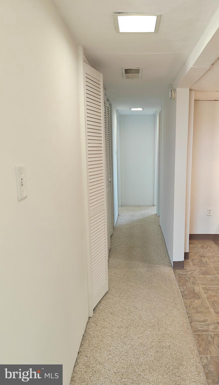 SPRING MOUNT SUMMI - Residential Lease