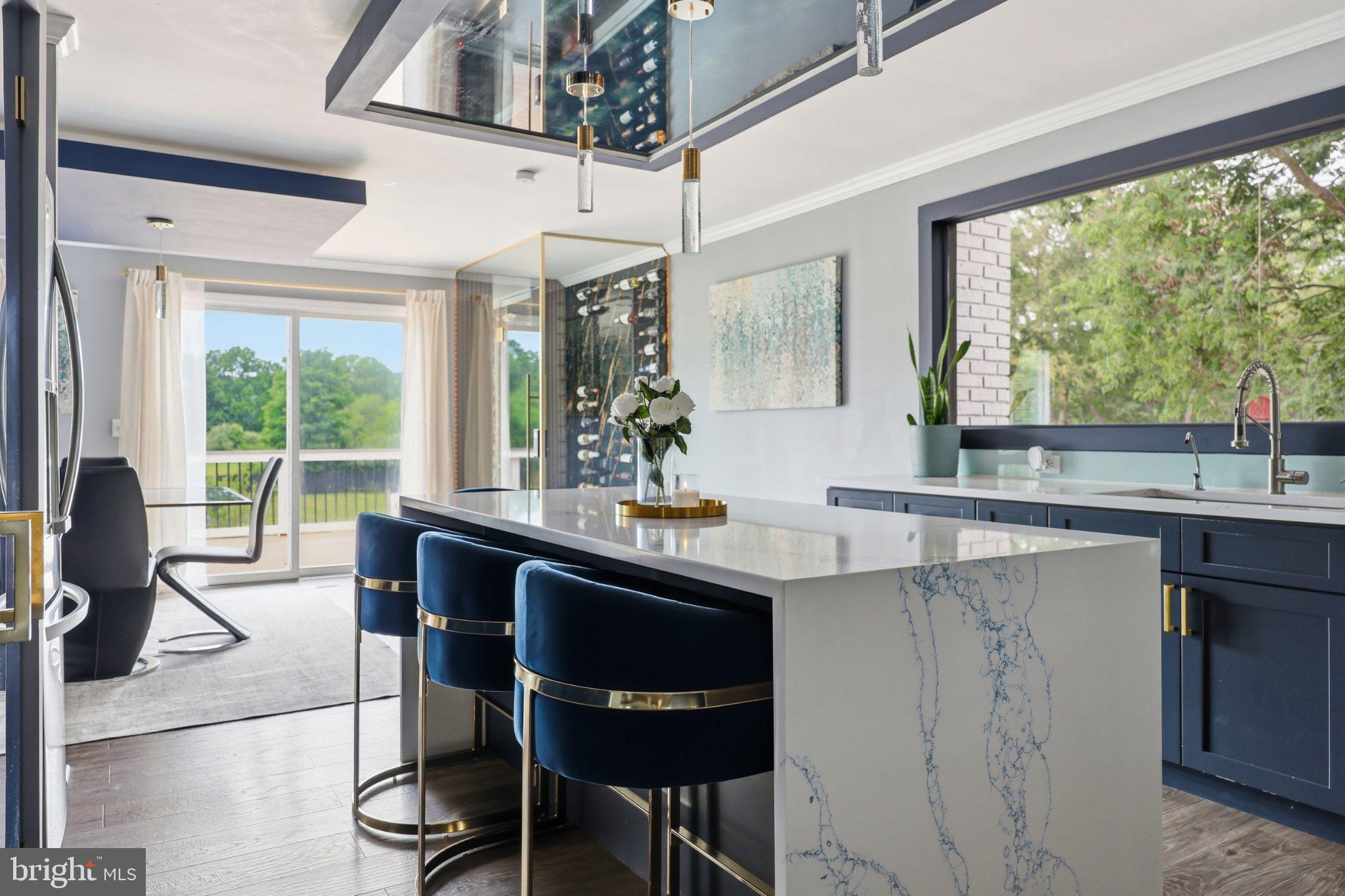 GOLDEN MEADOWS - Residential