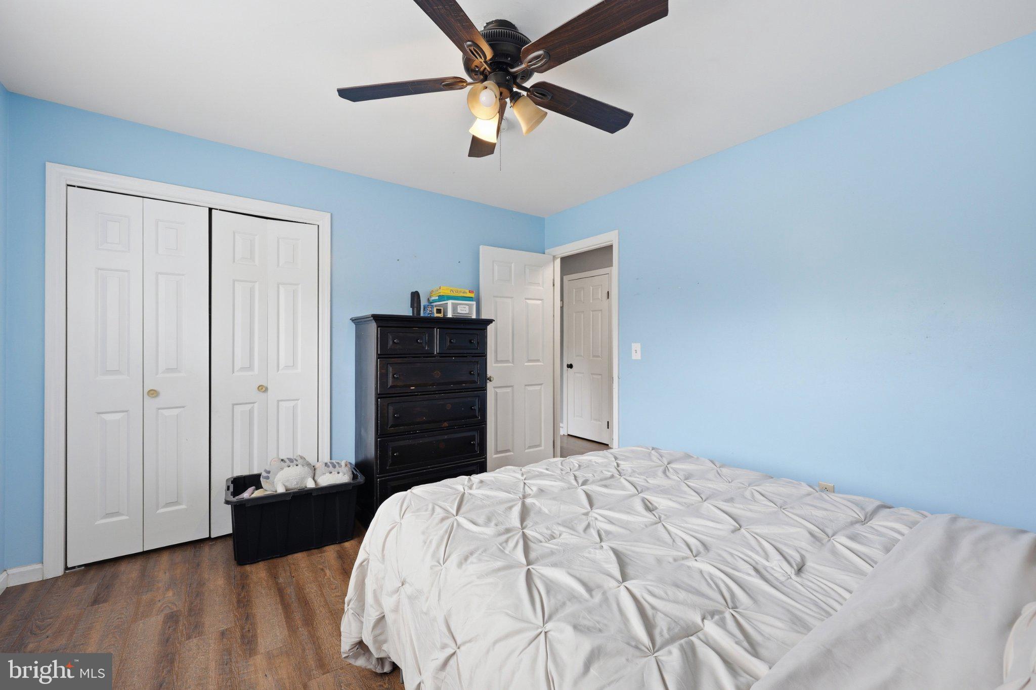 GOLDEN MEADOWS - Residential