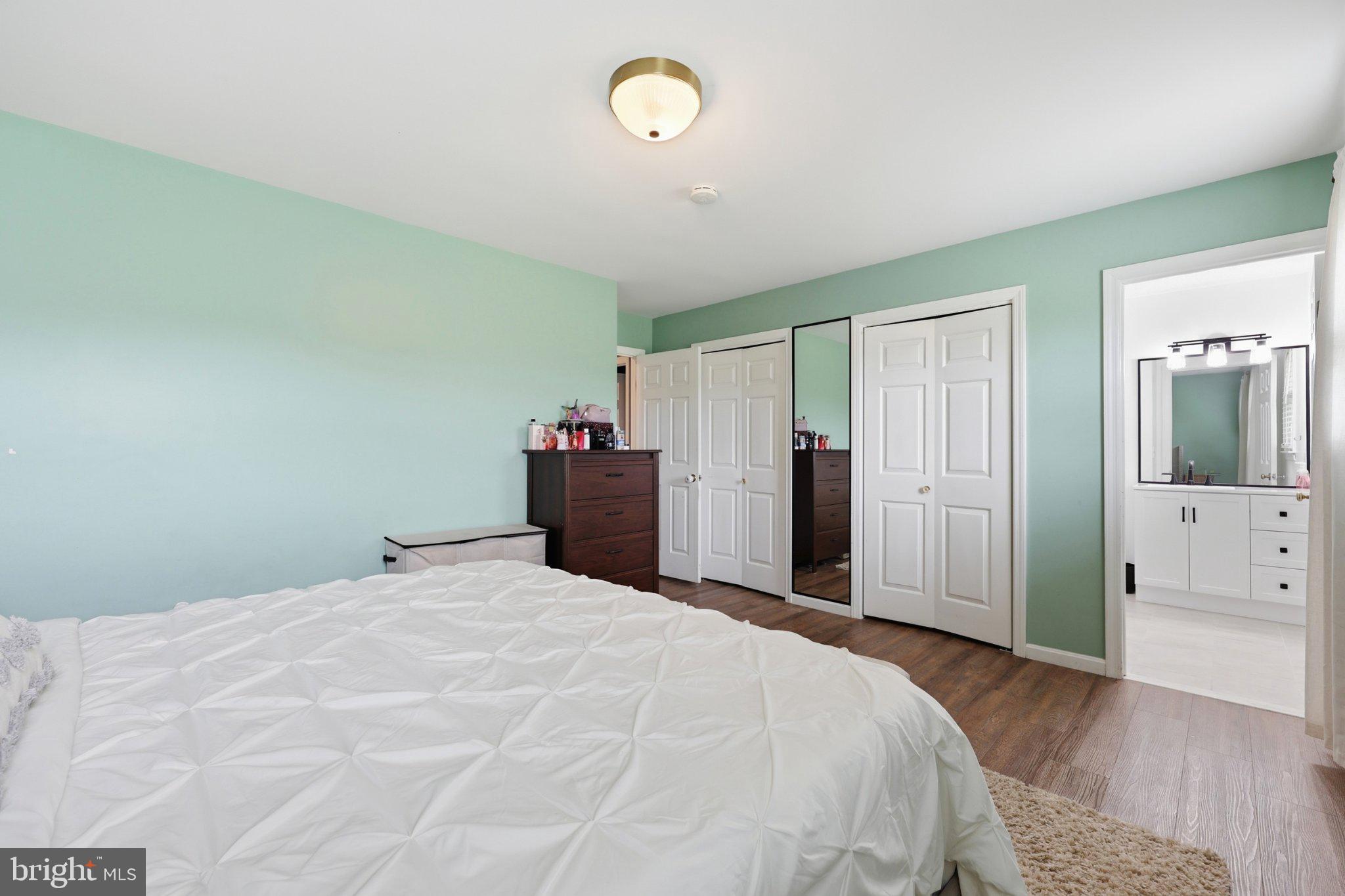 GOLDEN MEADOWS - Residential