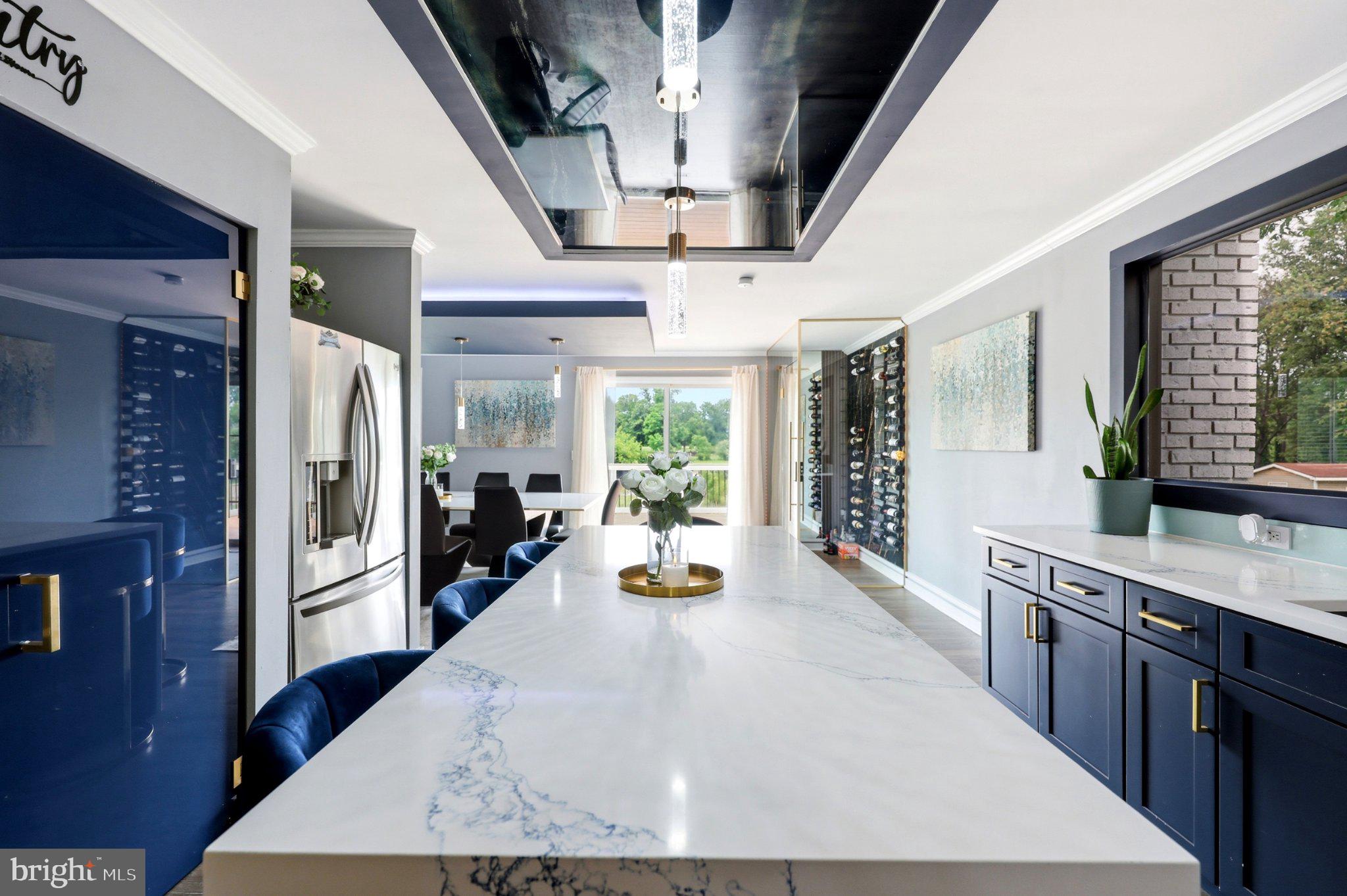 GOLDEN MEADOWS - Residential
