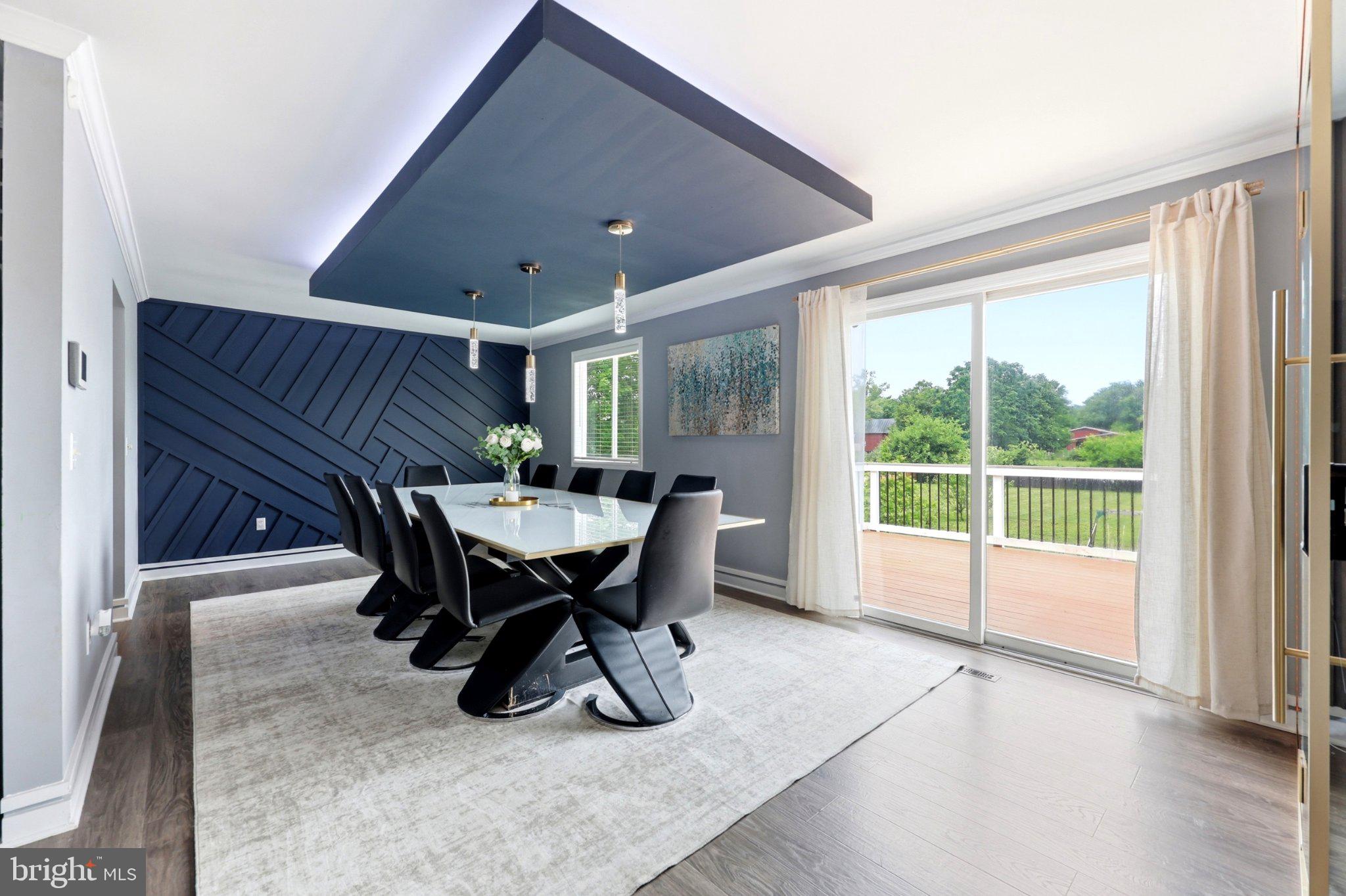 GOLDEN MEADOWS - Residential