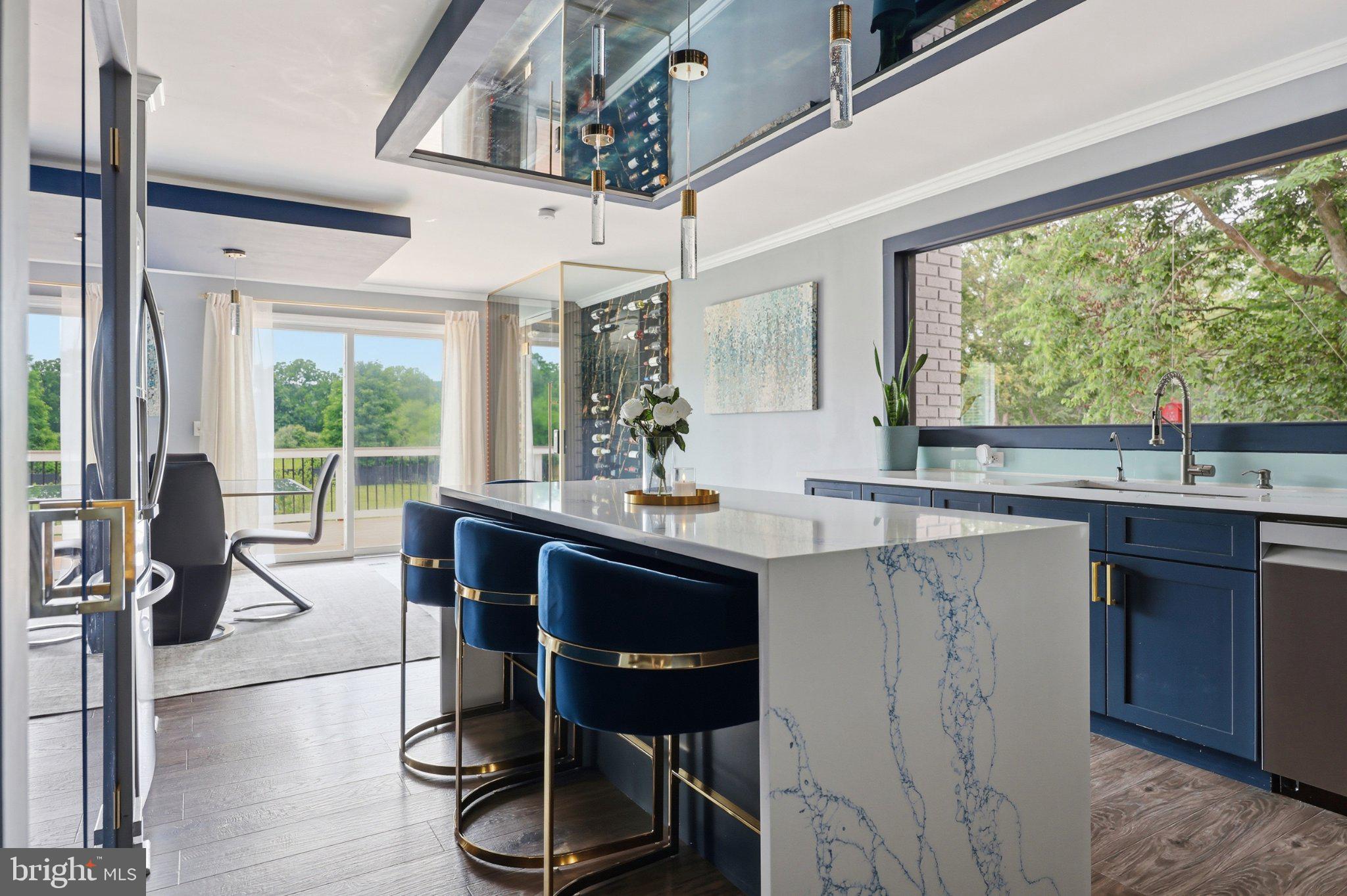 GOLDEN MEADOWS - Residential