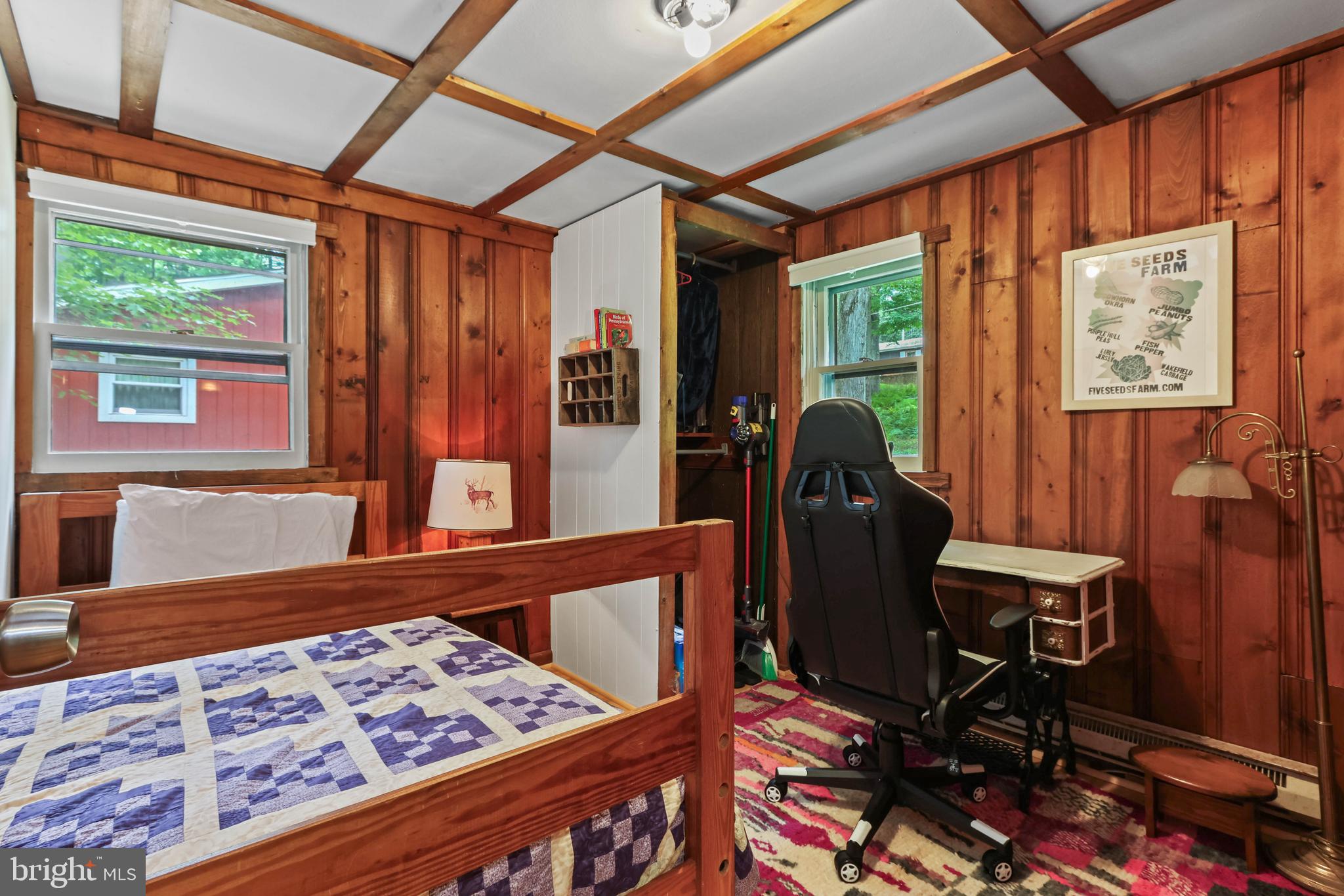 ARROWHEAD  LAKES - Residential