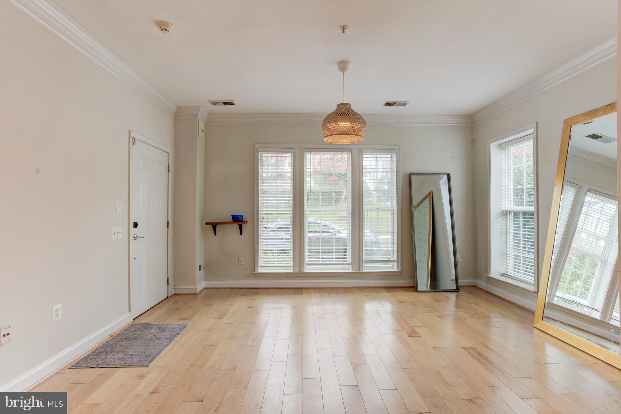 POTOMAC CLUB - Residential