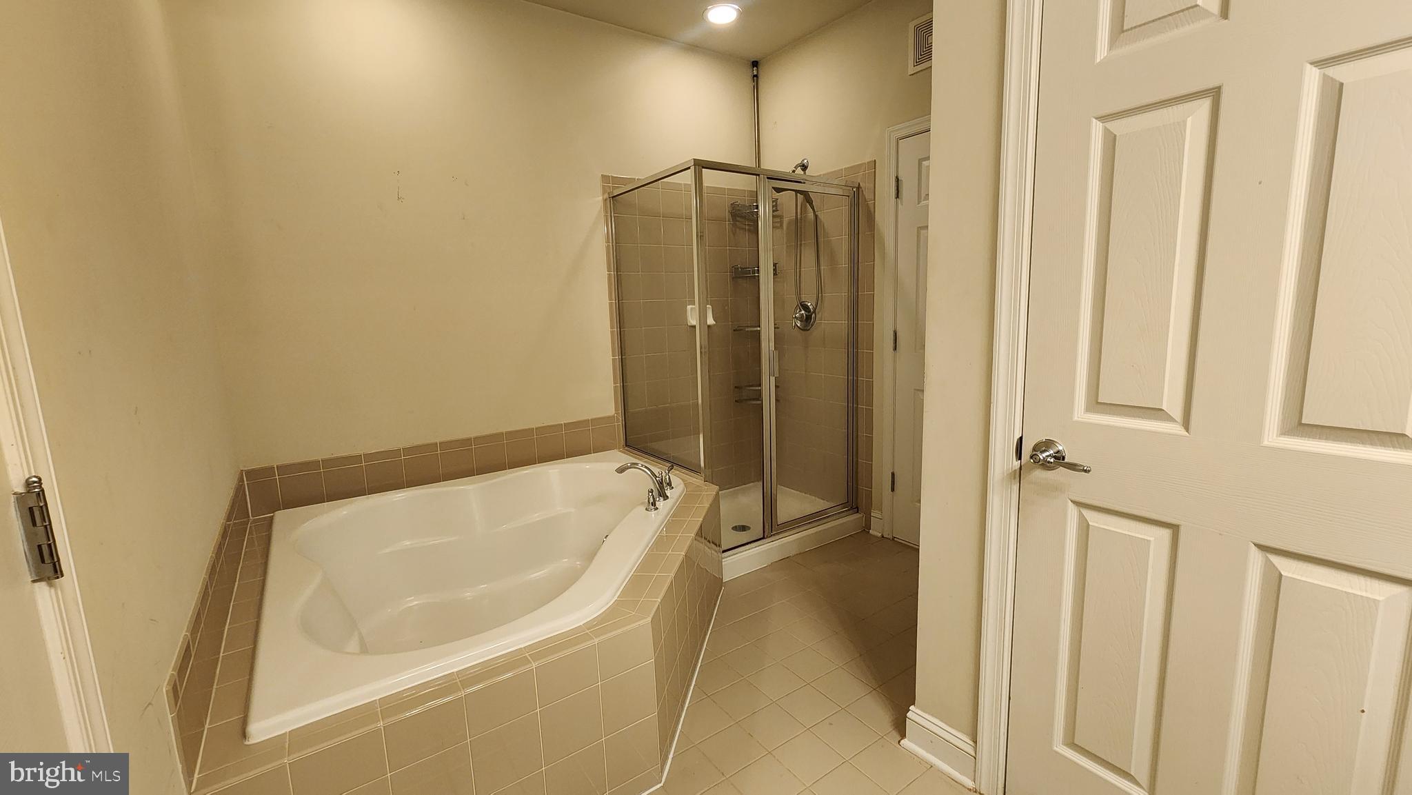 POTOMAC CLUB - Residential
