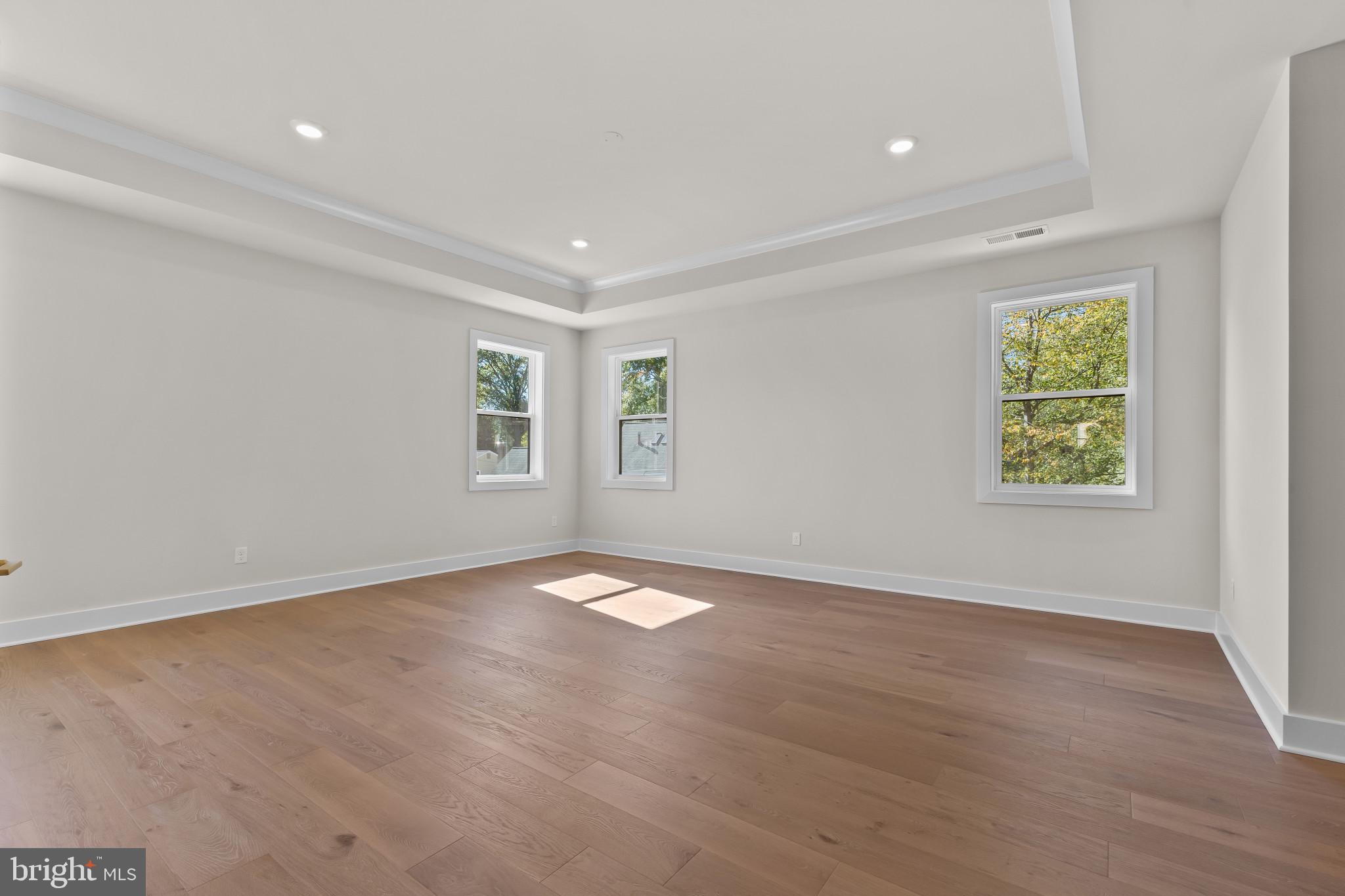 COLLINGWOOD CHASE - Residential