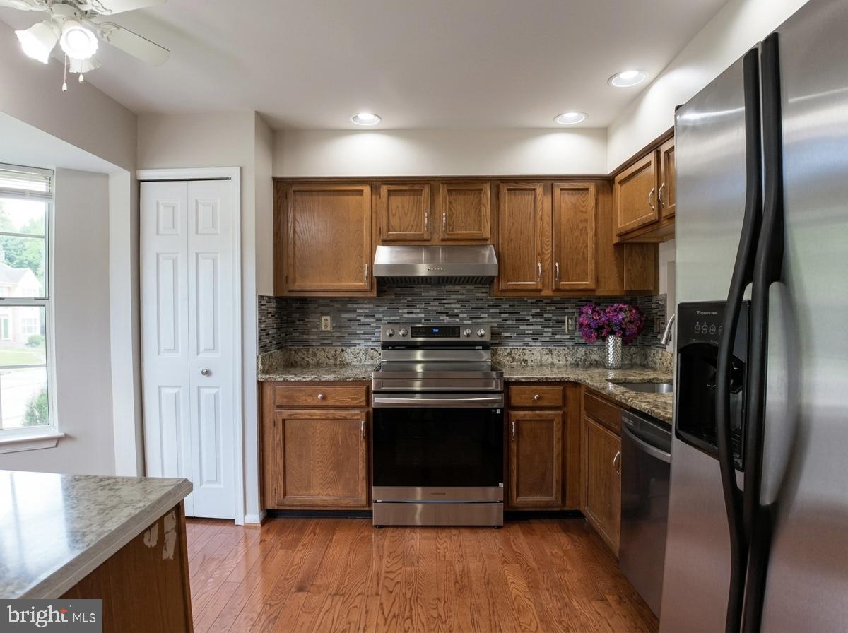 RIDGELYS CHOICE - Residential